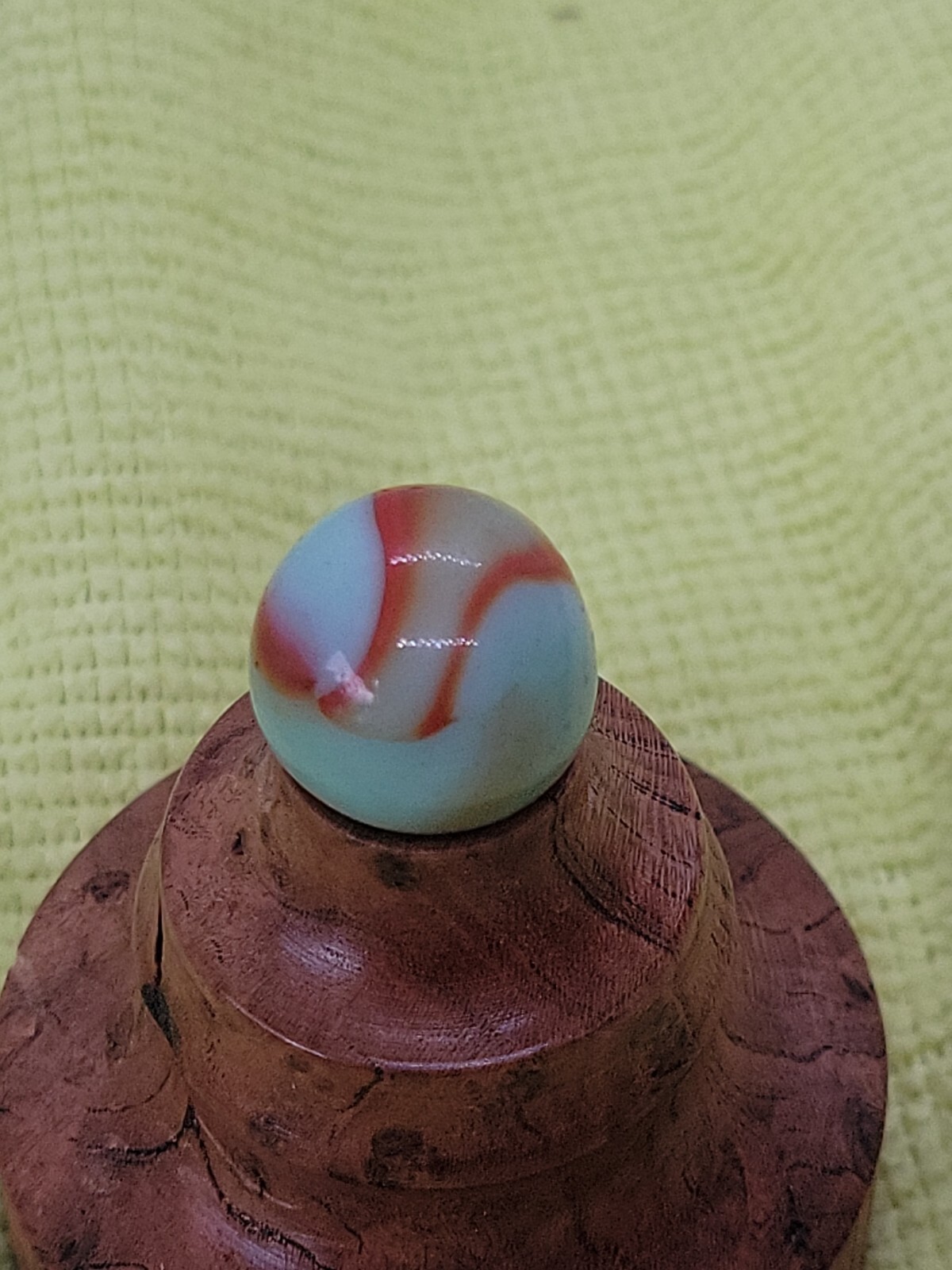 A28•5~Vintage Peltier Pistachio Base Marble 5/8” Near Mint + Condition