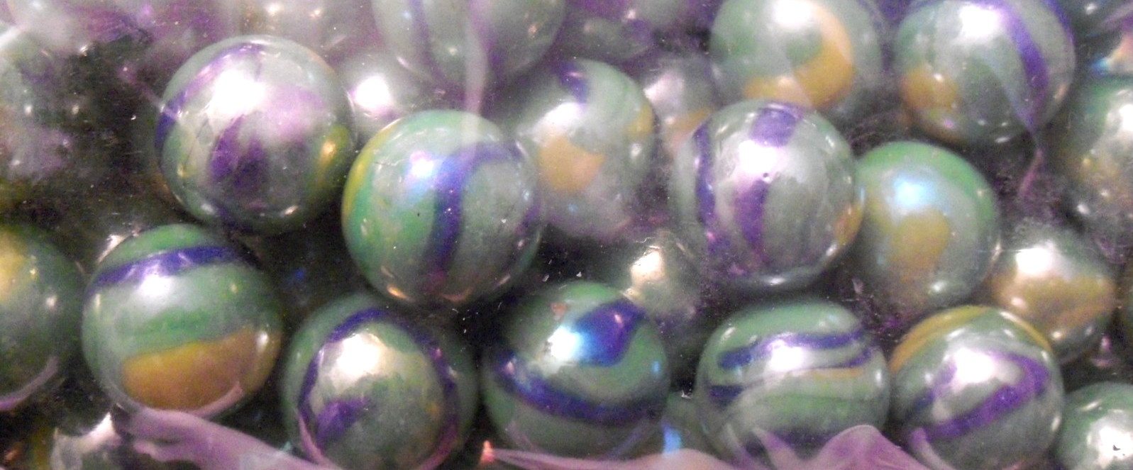 6 POUNDS- 500 PEACOCK MARBLES BRAND NEW IN FACTORY SEALED BAG. SEE PICTURES
