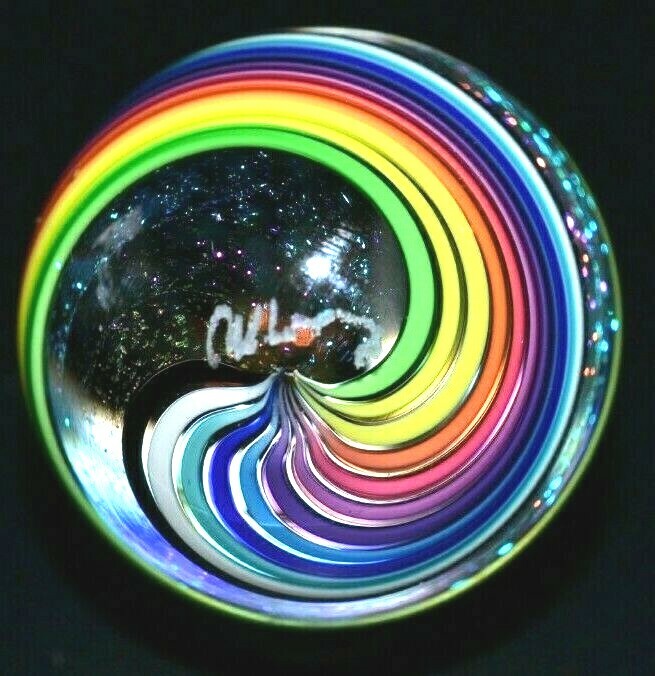 JAMES ALLOWAY GLASS MARBLE/1.238″-RAINBOW DICHROIC 1/2 SWIRL # 3130-SUPER FAST