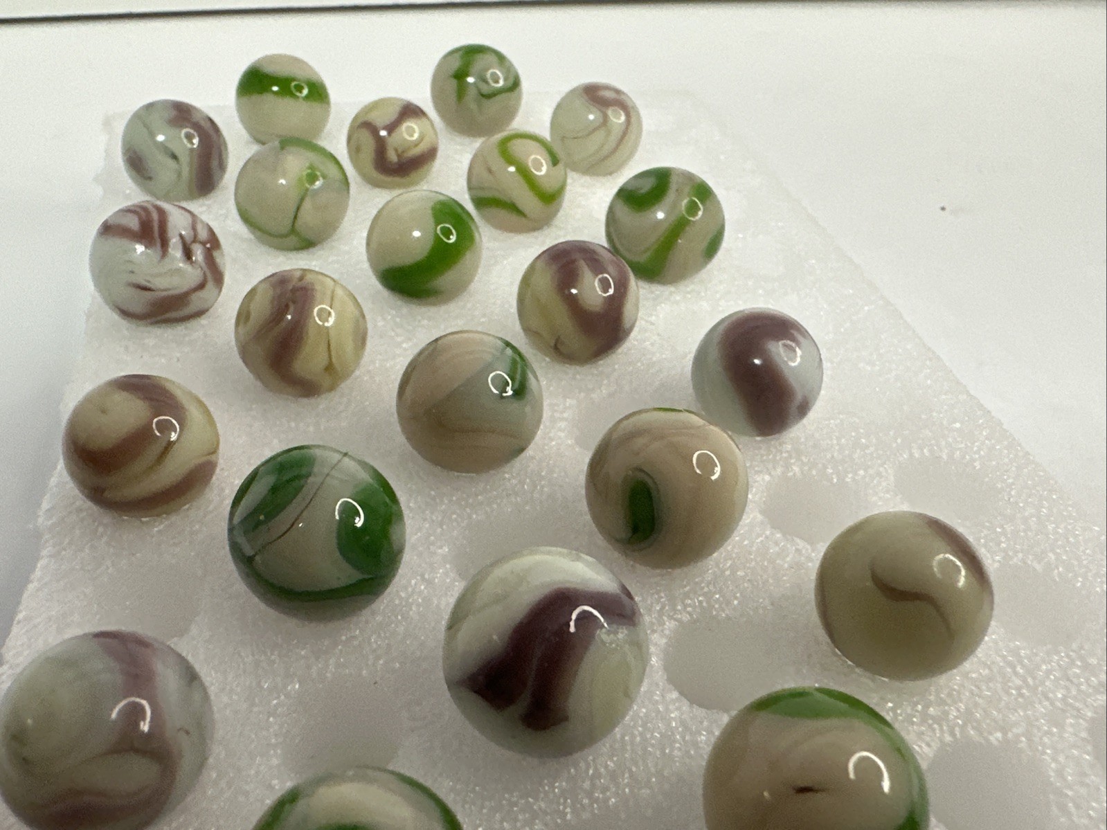 006 Lot Of 25 Vintage Alley Agate Swirl Marbles