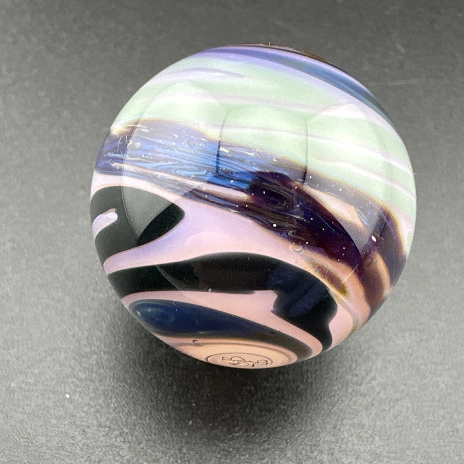 Contemporary Handmade Art Glass Marble 1.07″ Pink Blue Green Shades Swirl MIB
