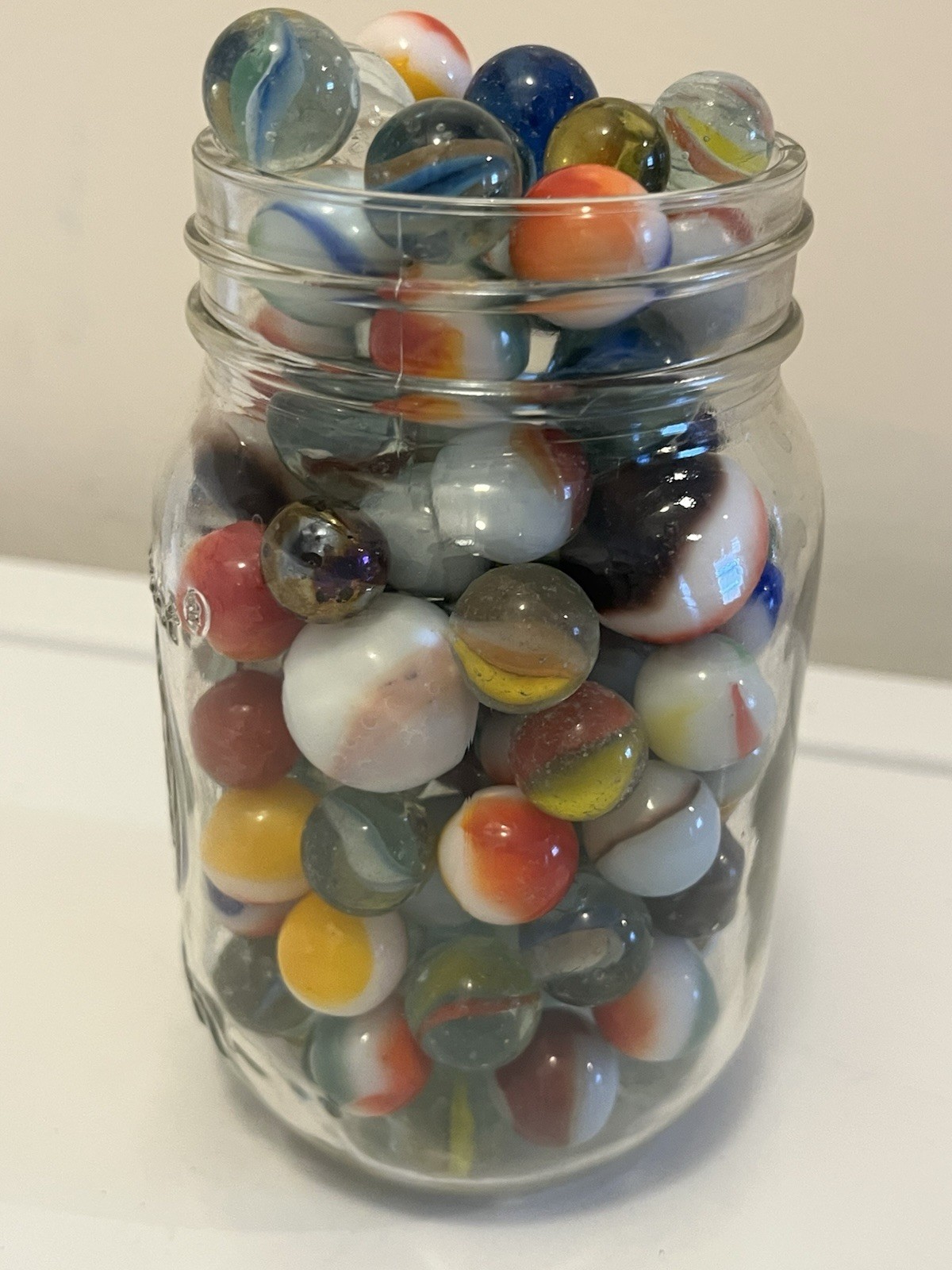 Jar of Vtg Marbles Beach Ball Cat Eyes Glass Shooters Mixed Lot 130 Various Cond