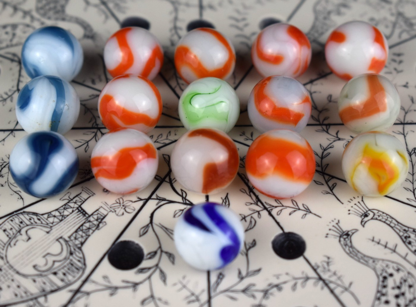 Vintage West Virginia / Alley Swirl Marble Lot of 16 Marbles (Very Good)