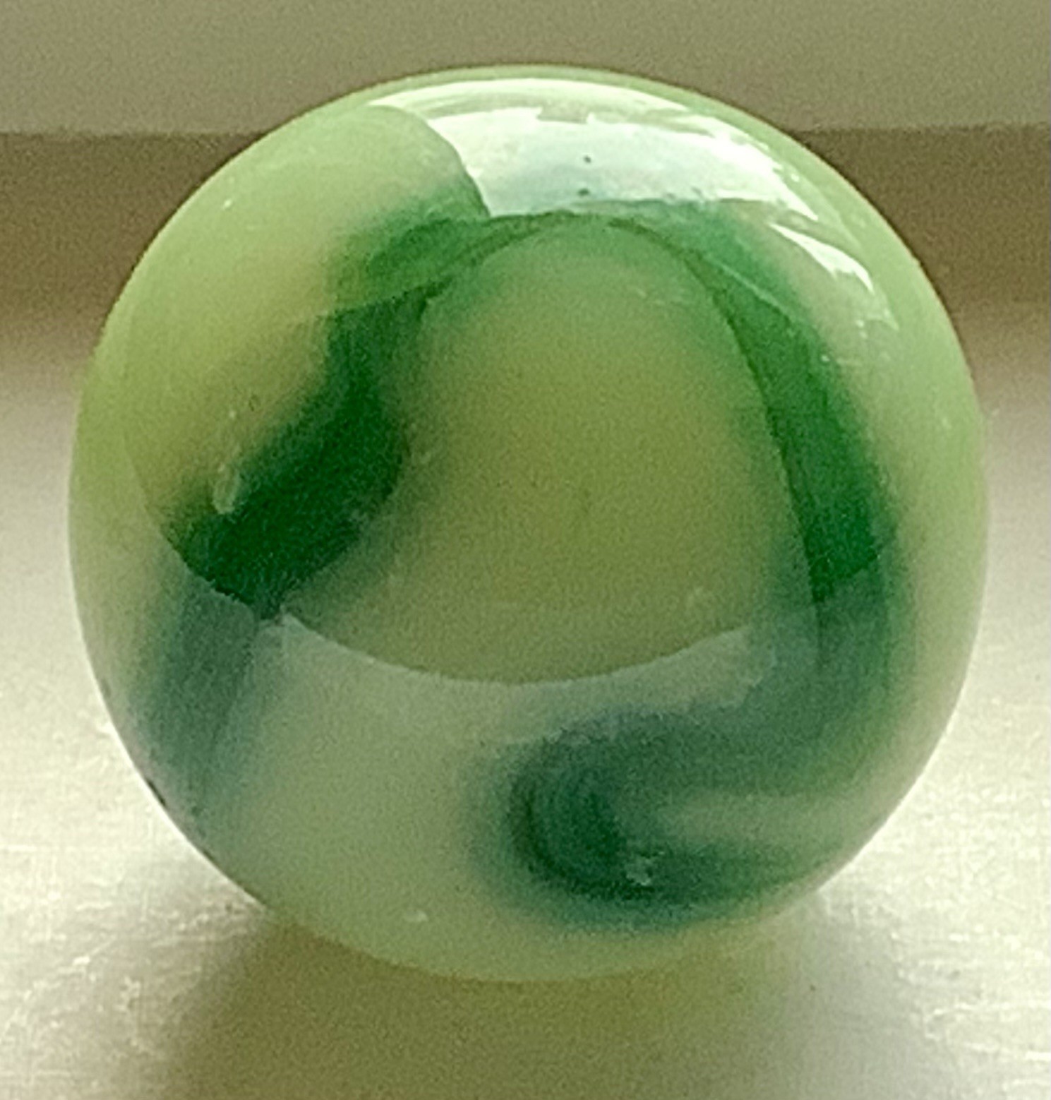UV Active Ravenswood? Swirl Marble 5/8” Green On Yellowish White