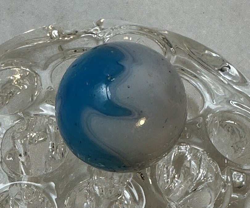 19/32 LIGHT BLUE OPAQUE WHITE RED/PURPLE SWIRLS OF COLOR SHOOTER MARBLE
