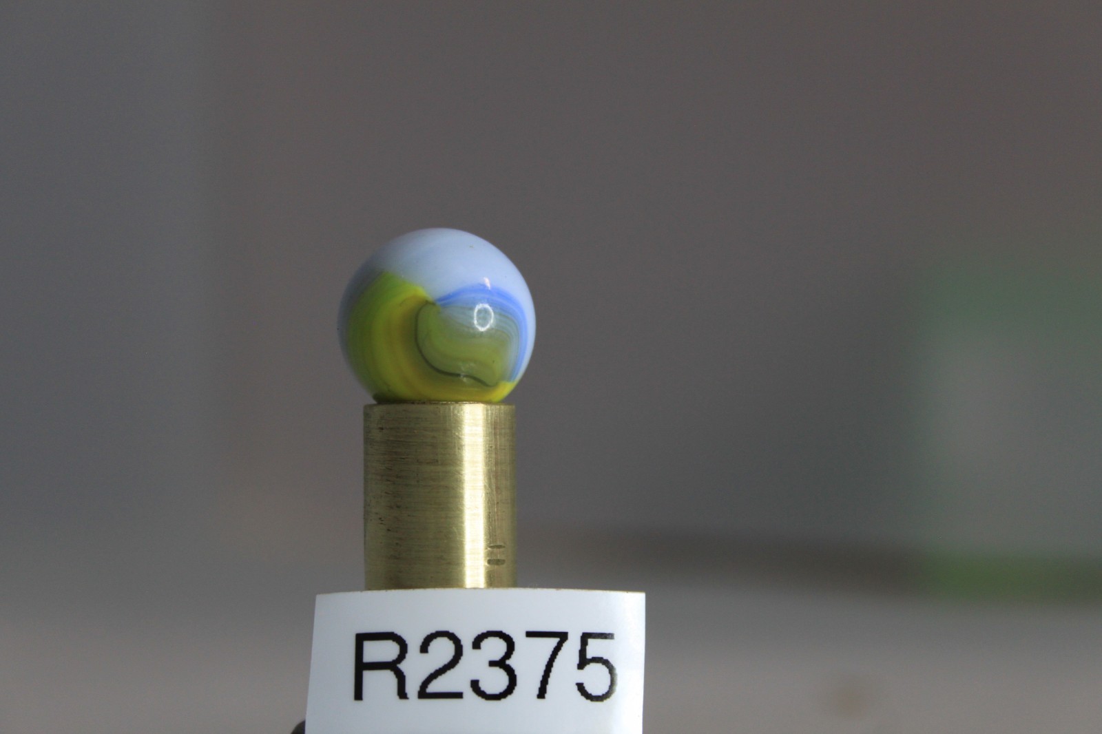AKRO AGATE CORKSCREW SPIRAL SKY BLUE YELLOW OPAQUE WHITE 5/8″ MARBLE GLASS