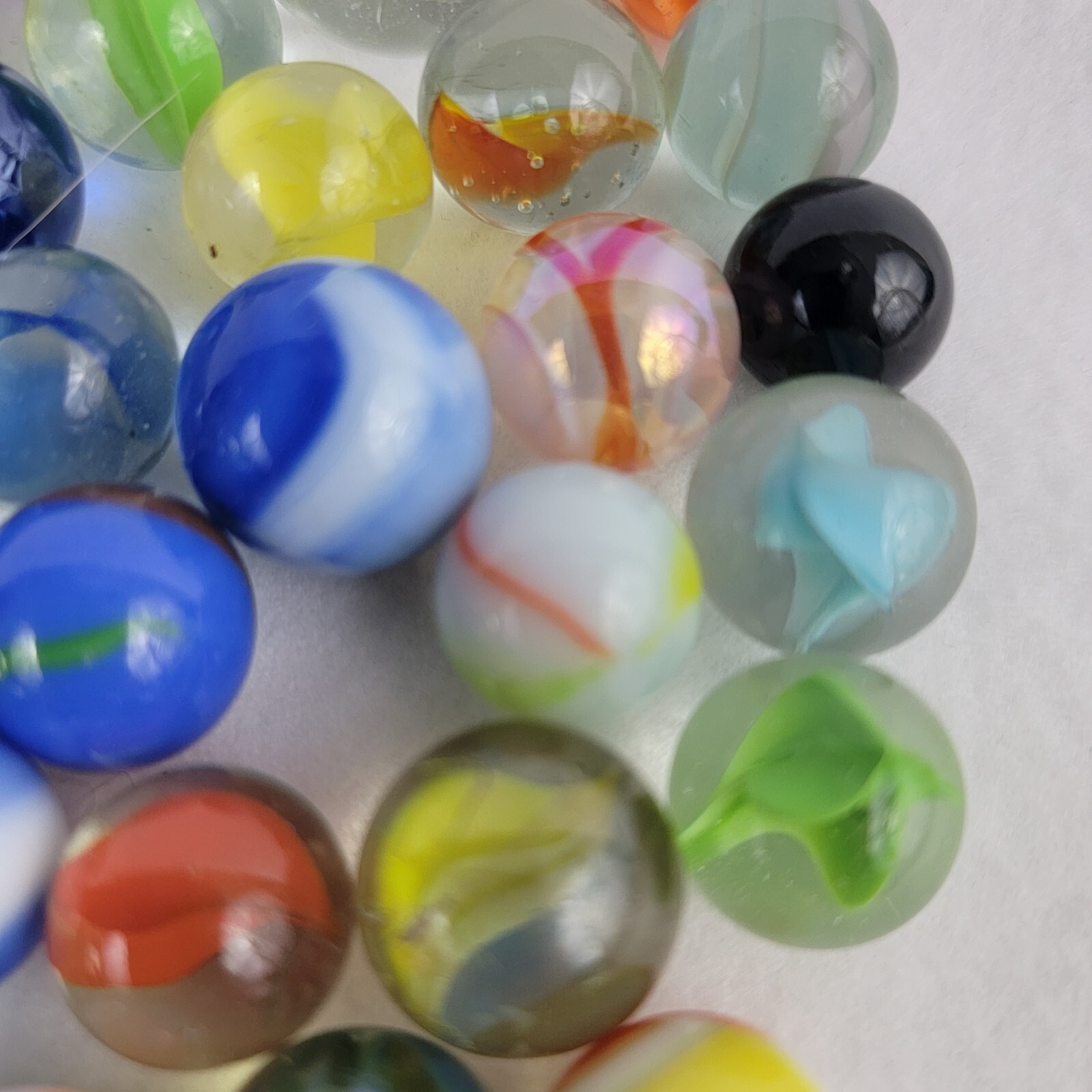 Vintage Glass Marbles Mixed Lot Multicolor 1/2″ Collectible
