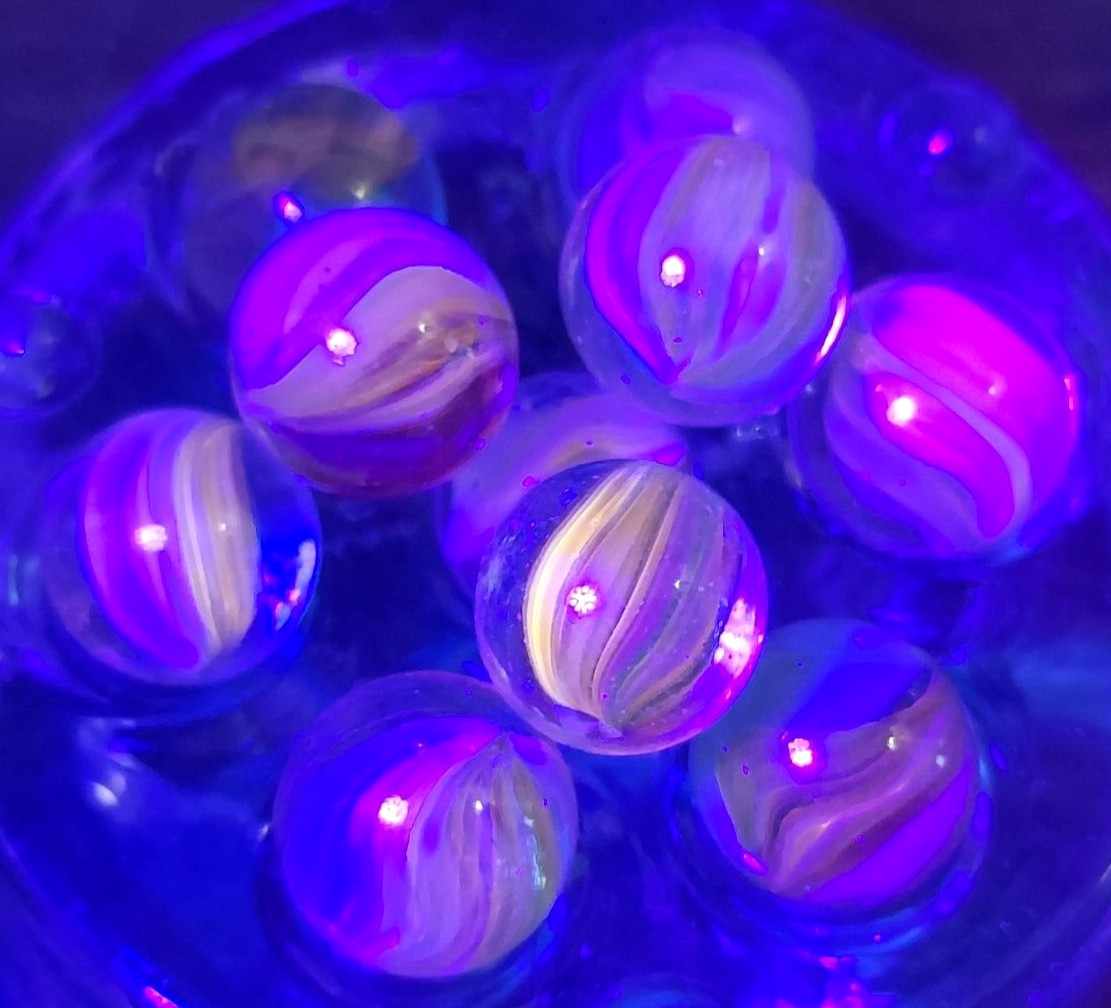 Lot 10 VTG UV Reactive Marbles Cadmium Uranium Cats Eye SMALL SIZE Unique!