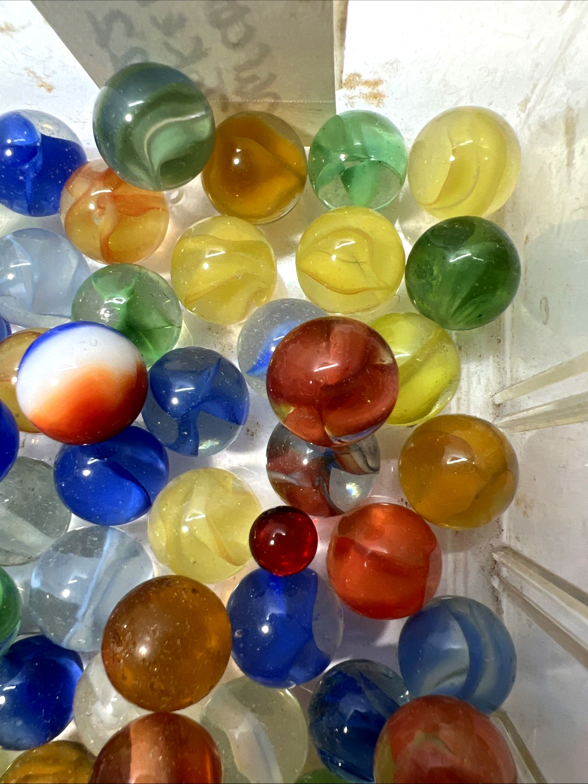 Estate Item Antique Vintage Lot Of Clear/Swirl Glass Marbles lot 32