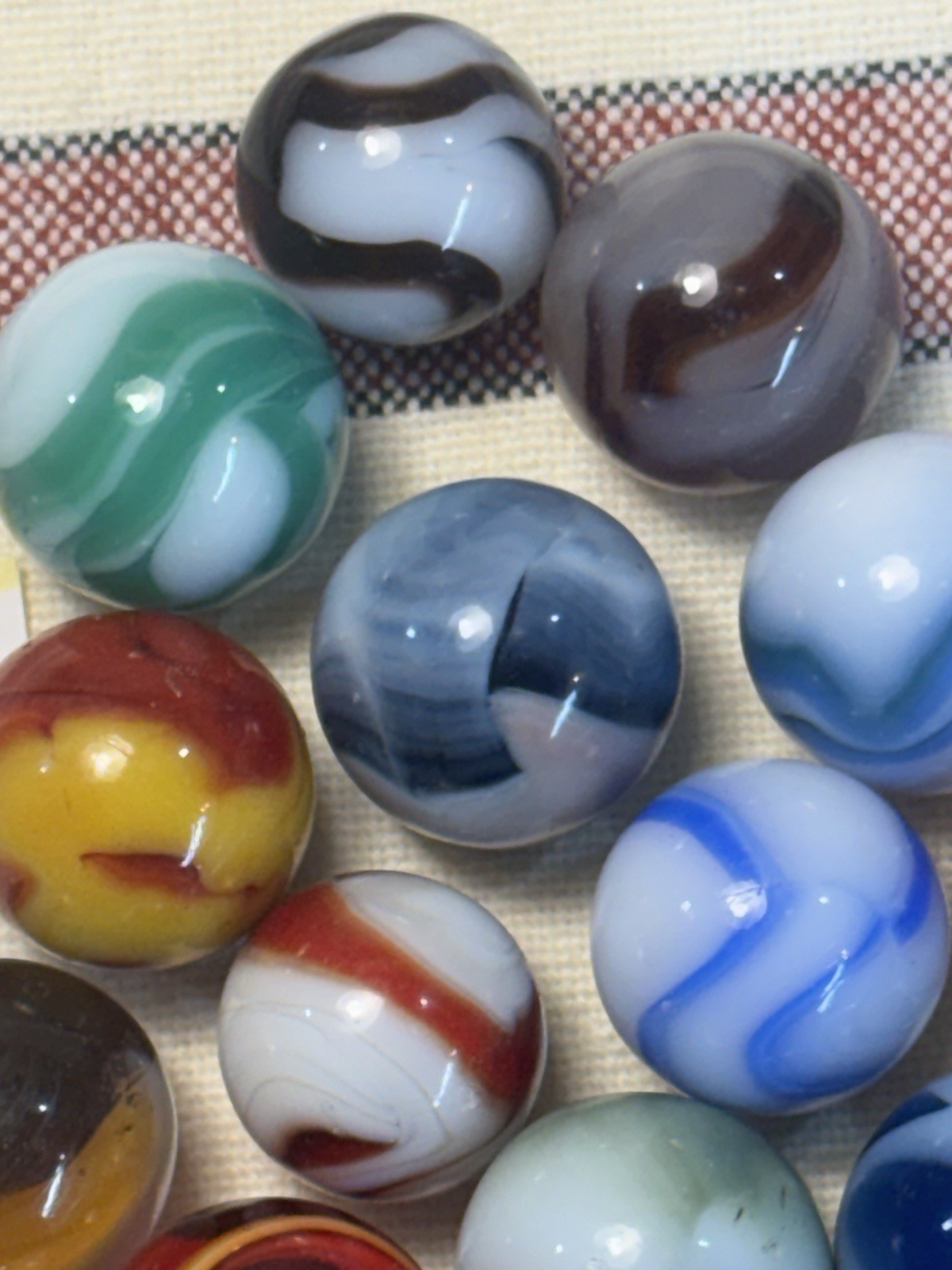 Peltier, Vitro, Marble King, West Virginia, Lot Of 33 Vintage Glass Marbles