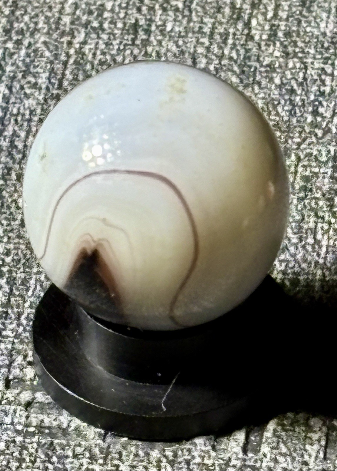 VTG Alley Agate Company Swirl Marble .61 Oxblood Horsehair Tiny Chips See Pics