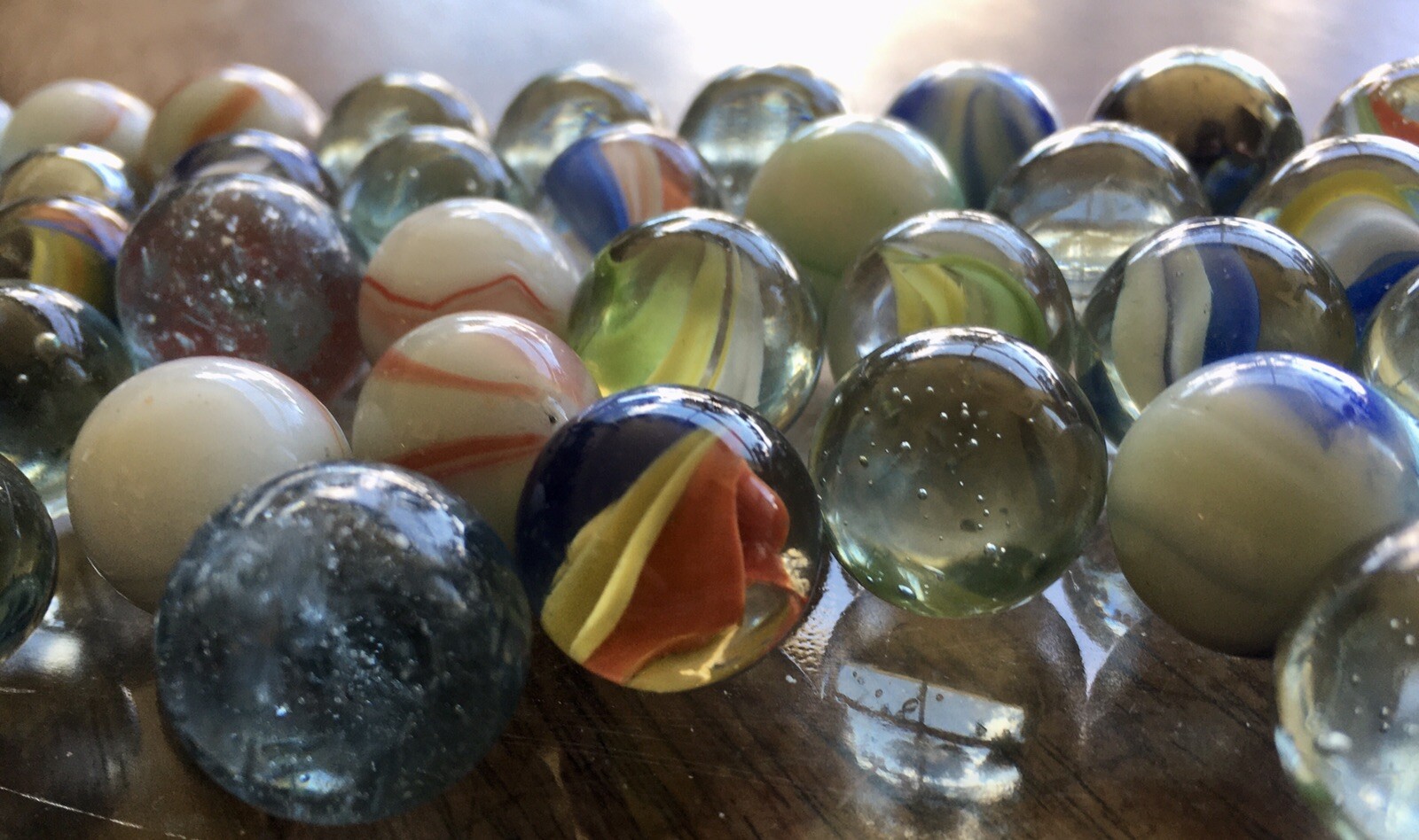 Vintage Marble Lot 52 pieces Peltiers & Good Assortment 1930’s-1940’s w Shooter