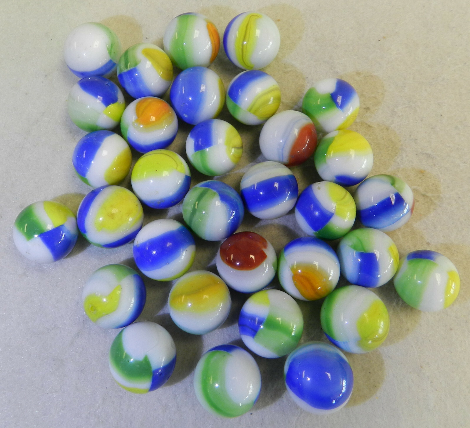 #14079m Vintage Group of 30 Mid Size Marble King 3 Color Patch Marbles
