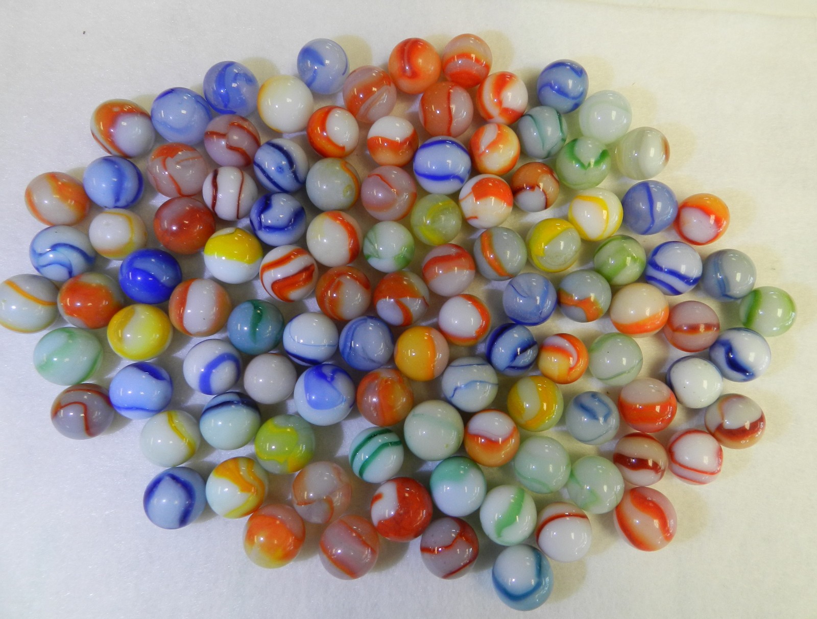#20310m Vintage Group or Lot of 100 Peltier Glass Marbles