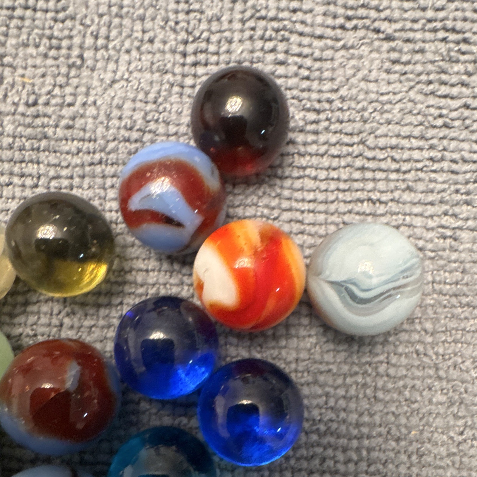 Lot Of Vintage 1940’s 50s Swirl Cat Eye Glass Marbles