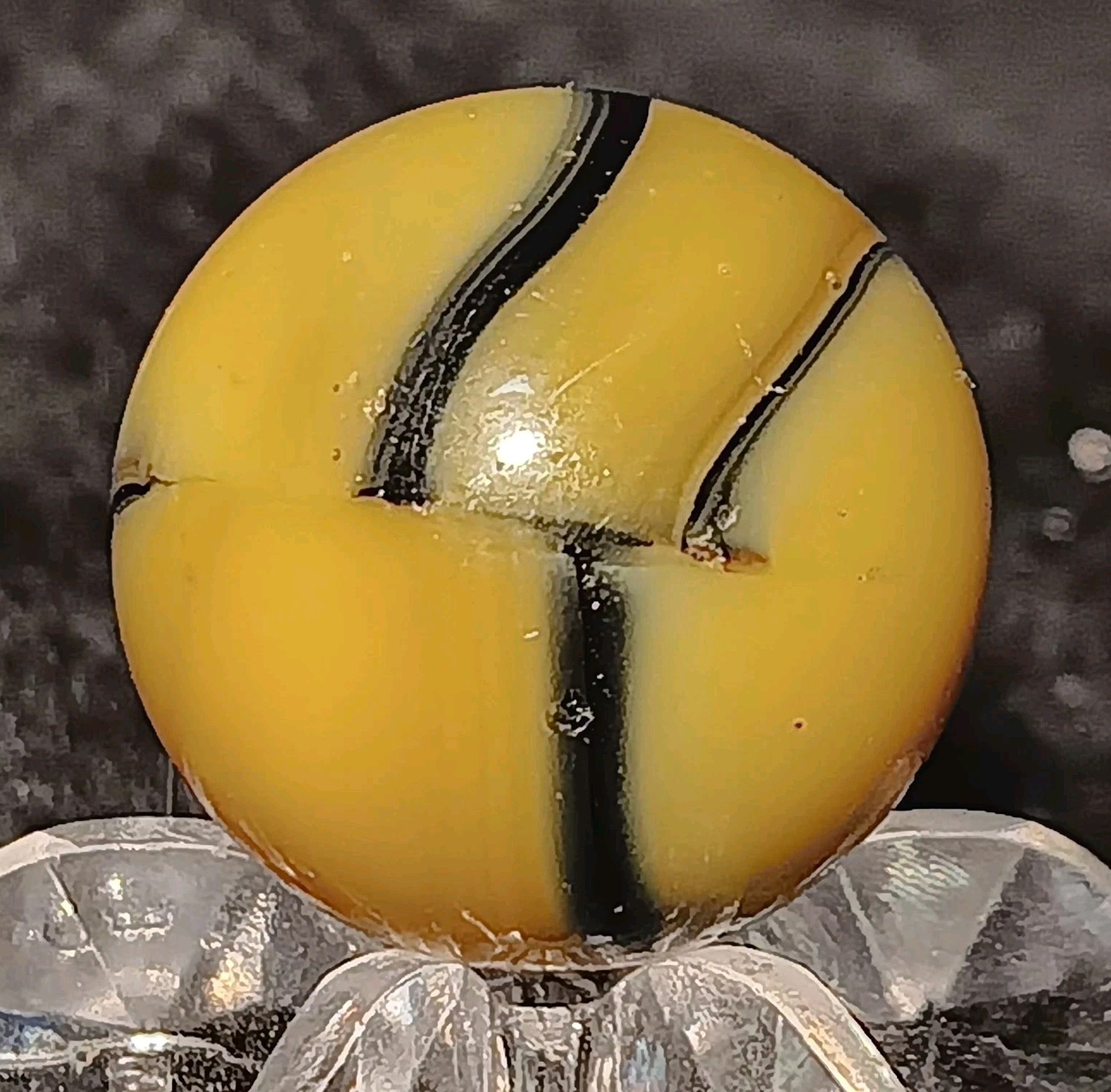 Vintage Peltier Glass NLR Yellow Lantern Marble. 5/8″ Nm(+) Rare HTF.