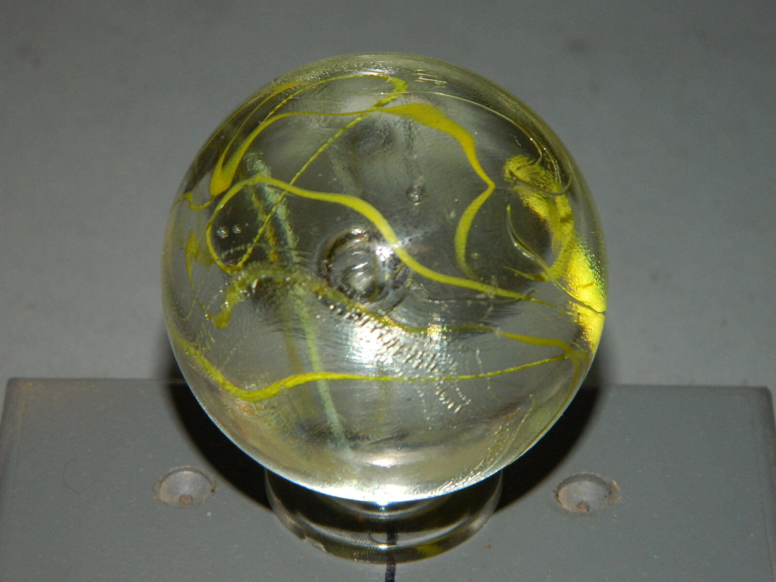 Large Wire Pull Yellow Spaghetti with Bubbles approx 1 3/4″ C7