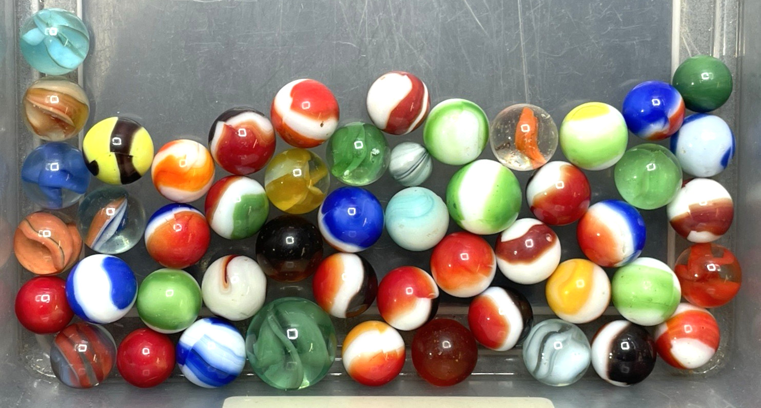 VINTAGE MARBLES LOT 50 pc AKRO AGATE MARBLE KING PELTIER PATCH SWIRL a