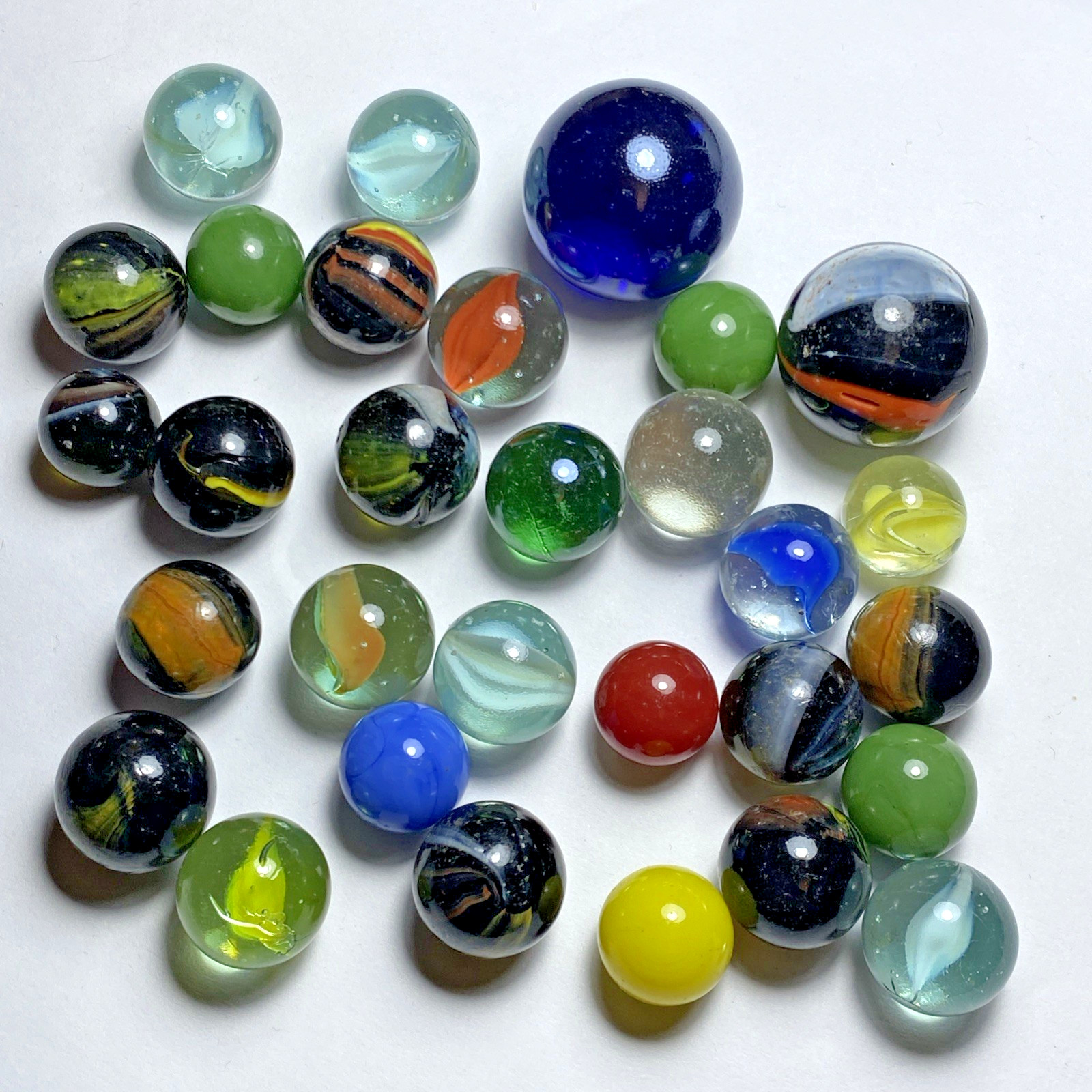79 Assorted Vintage Random Glass Marbles Swirl Patterns 1 radioactive! WYSIWYG