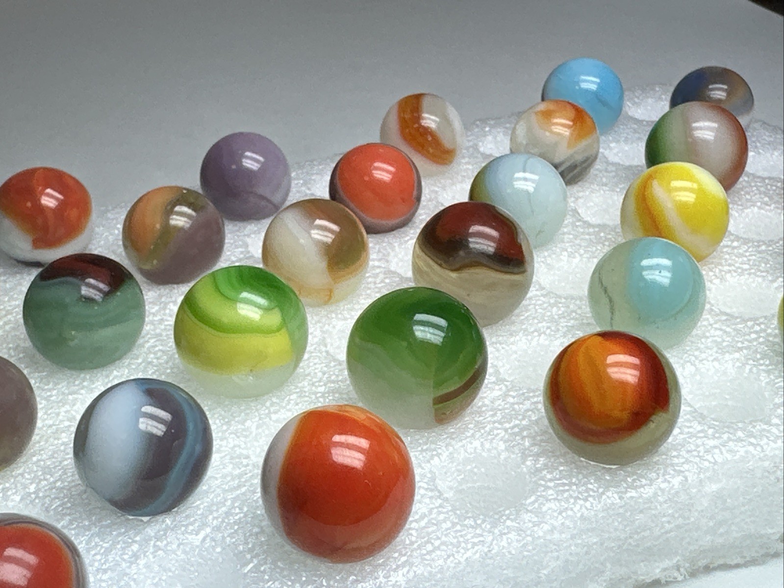 273 Awesome Mixed Lot Of 30 Vintage Vitro Agate Marbles!