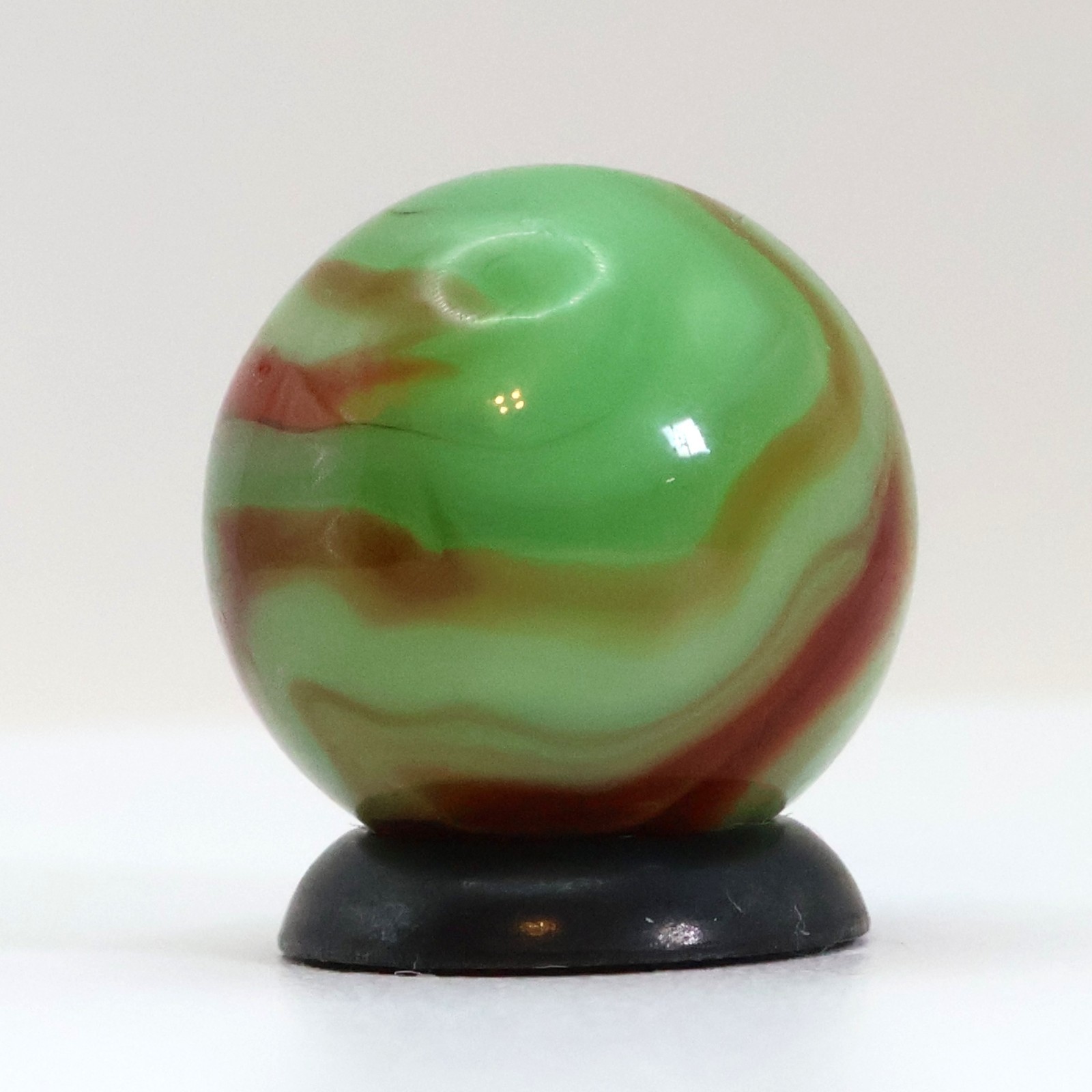 5/8″ Swirl Marble Green Base with Tan & Red Ribbons M-