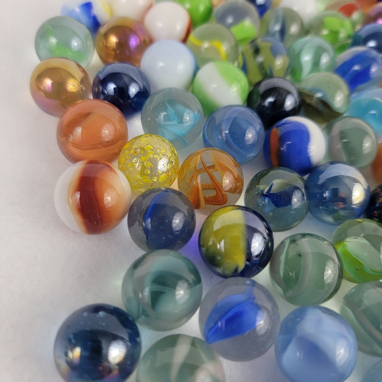 Vintage Glass Marbles Mixed Lot Multicolor 1/2″ Collectible