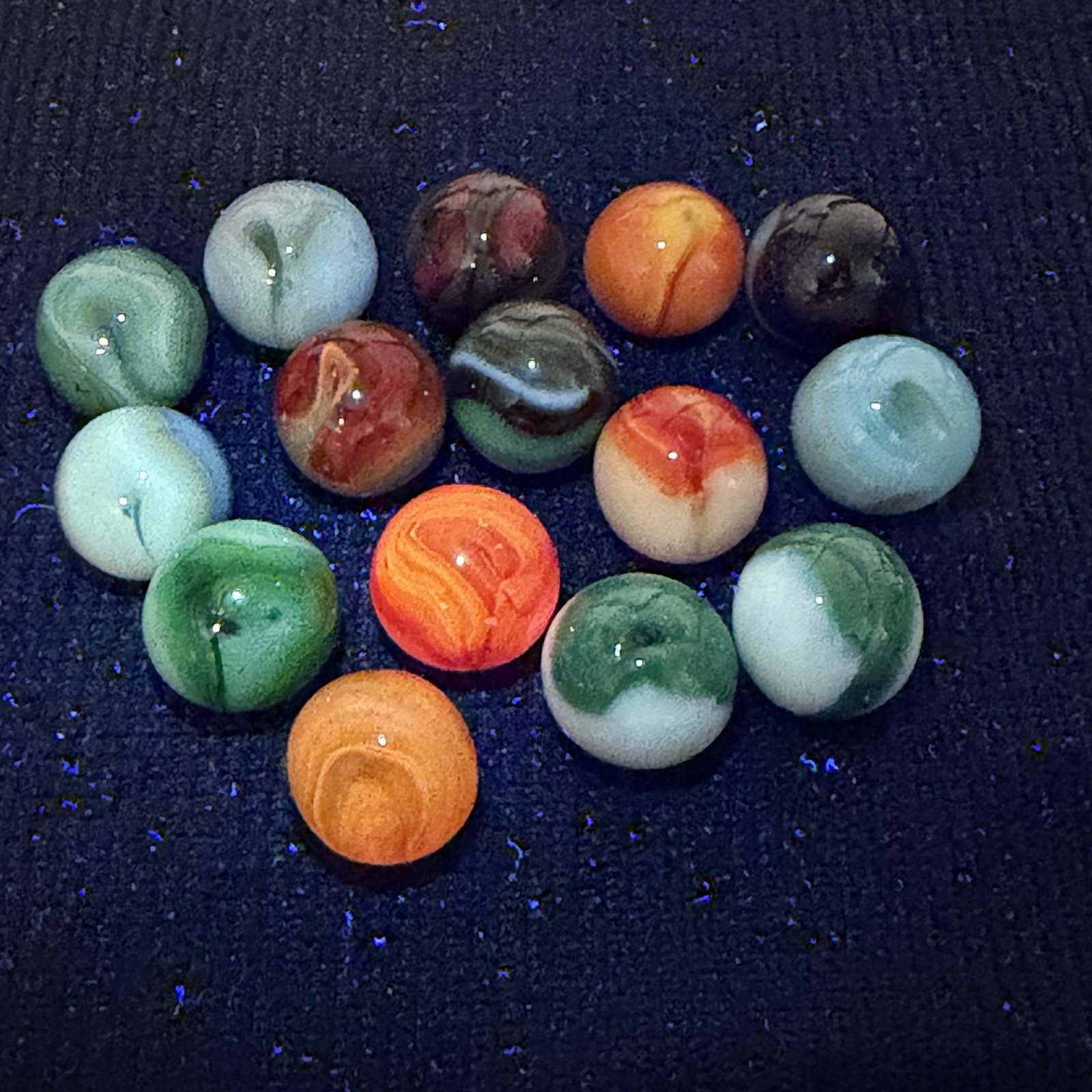 Jabo Classic Swirl Marbles Lot Of 15 Nm-Mint Some Glow Pastel Green Orange