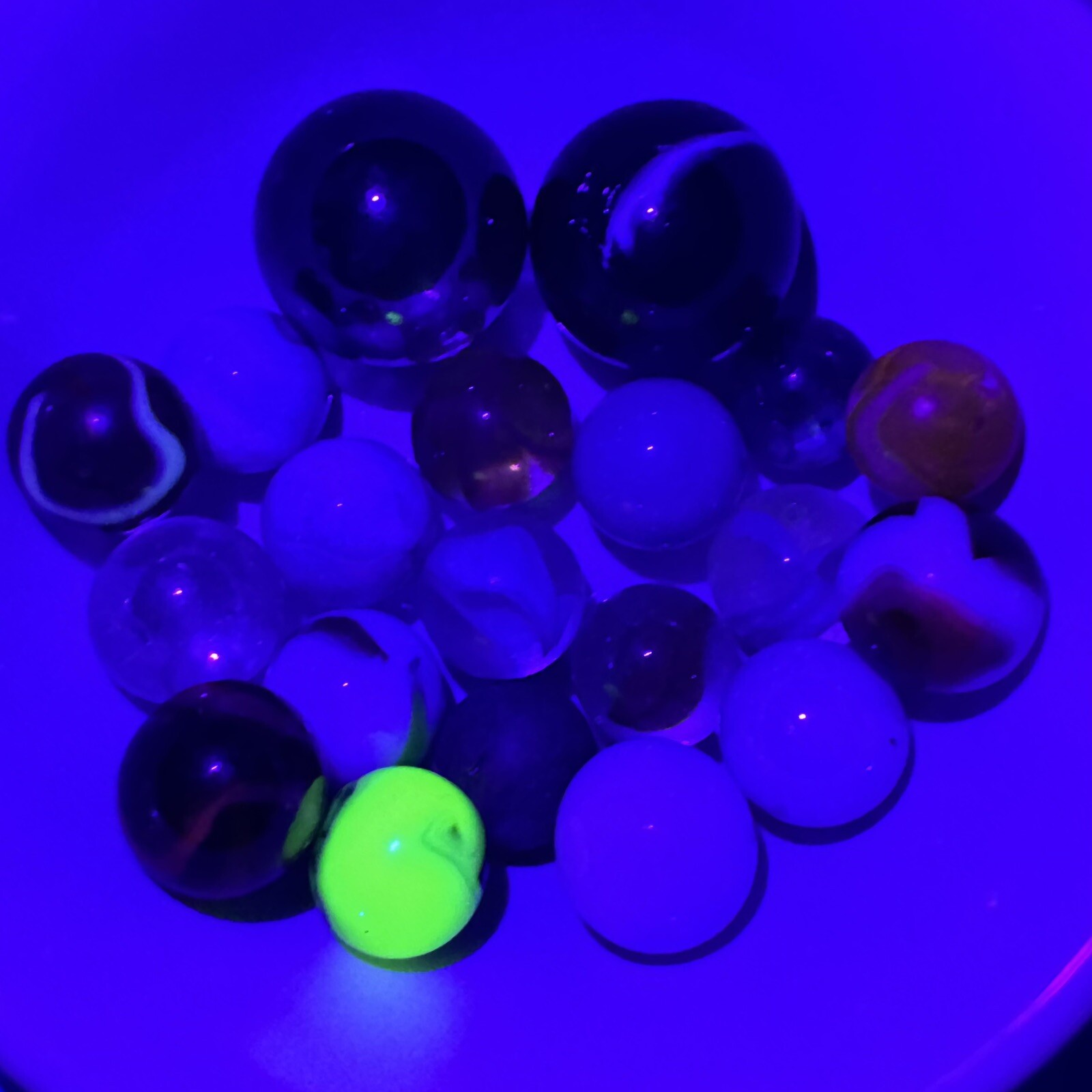 Vintage Marble Lot Of MARBLES UV Reactive Cadmium Uranium Lot #91