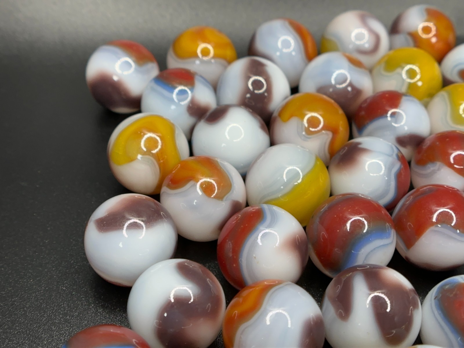 (80+) AMAZING Vintage Vitro Agate SAME RUN Fancy Tiger’s Eye Patch Lot 3/4″ MINT