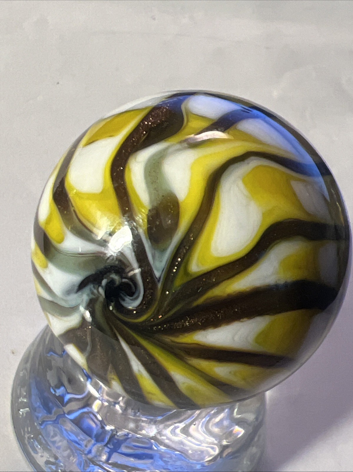 Stunning contemporary swirl marble #955