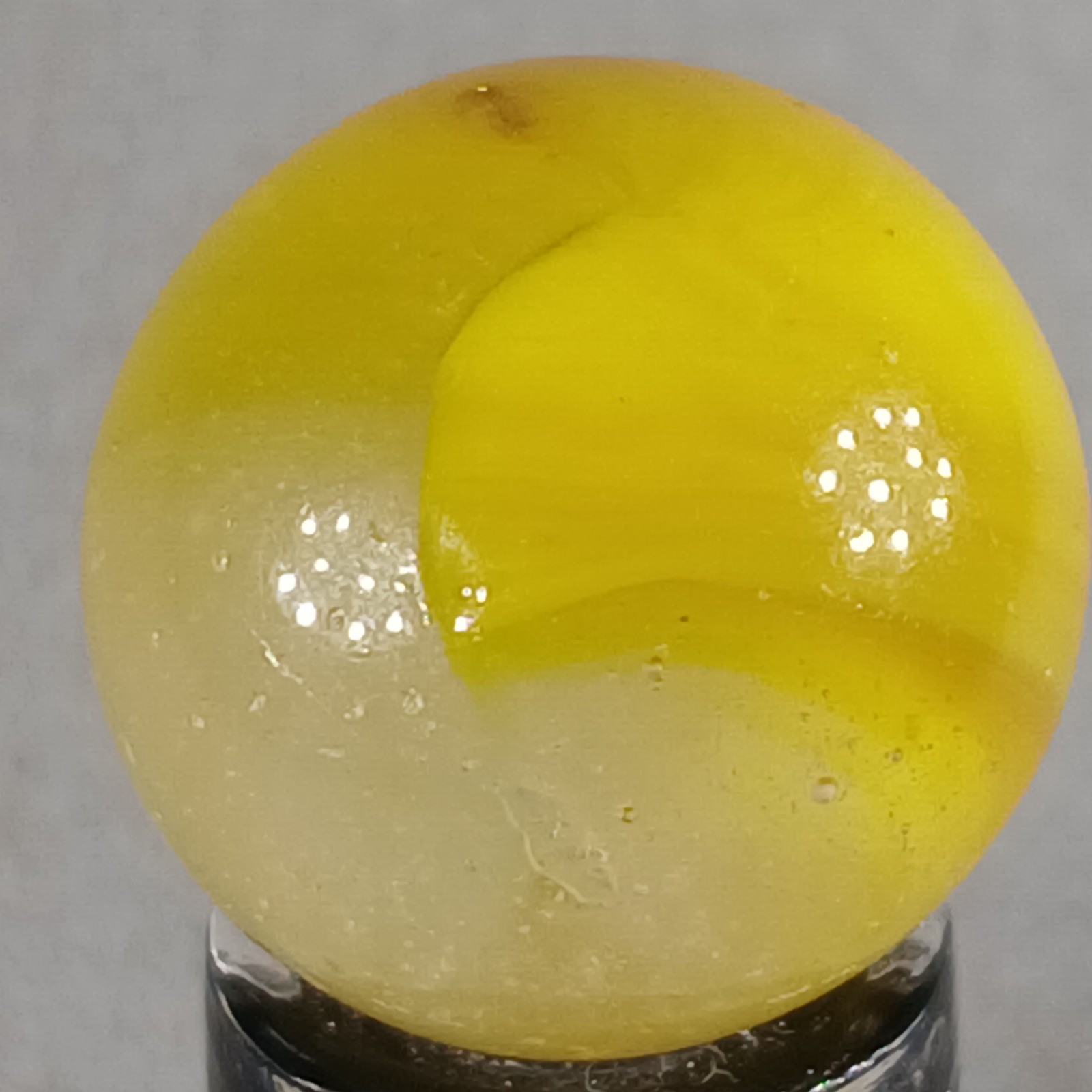 Vintage Vitro Conqueror Marble .61 Inches Near-Mint Condition Combined Shipping
