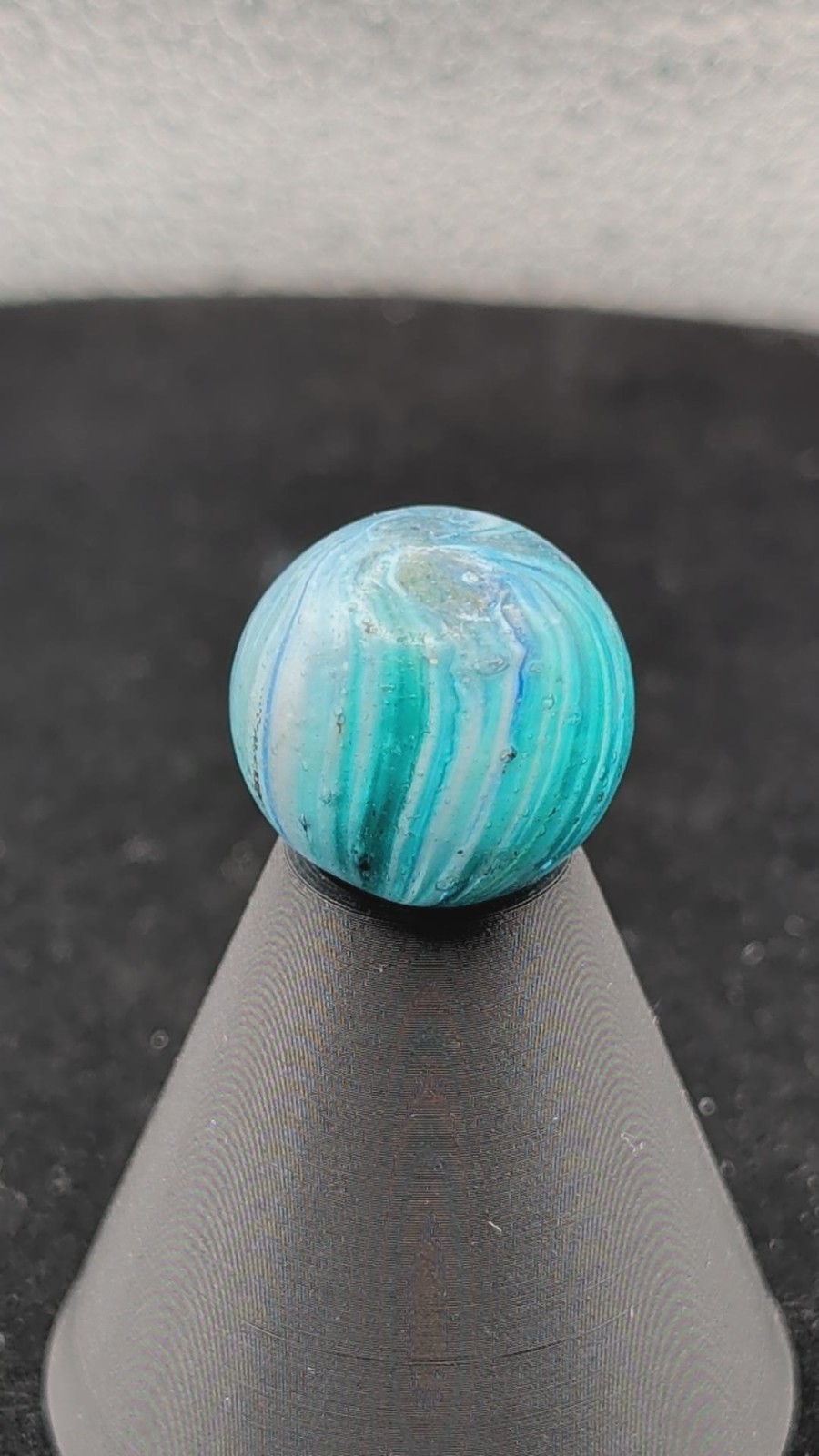 Antique German Onionskin Marble – 13/16″ (21mm) – Blue/White Vortex – 12.96g