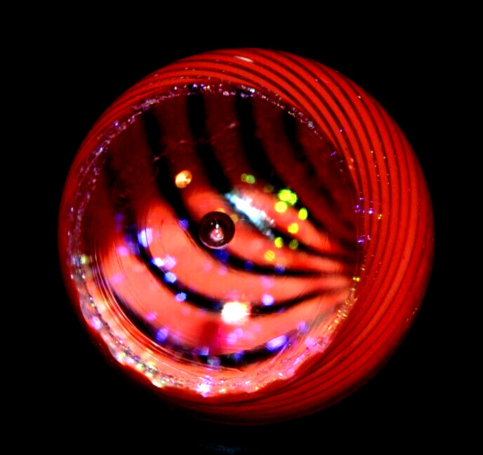 JAMES ALLOWAY GLASS MARBLE/1.372″-DICHROIC RED VORTEX #3528-GRASS,ORANGE,VIOLET+