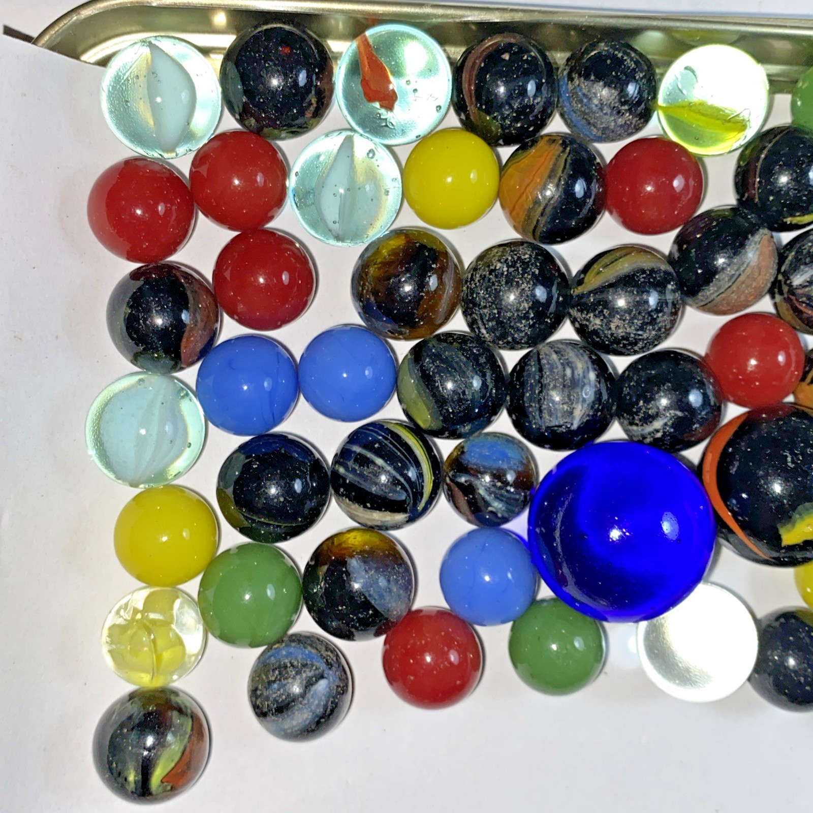 79 Assorted Vintage Random Glass Marbles Swirl Patterns 1 radioactive! WYSIWYG