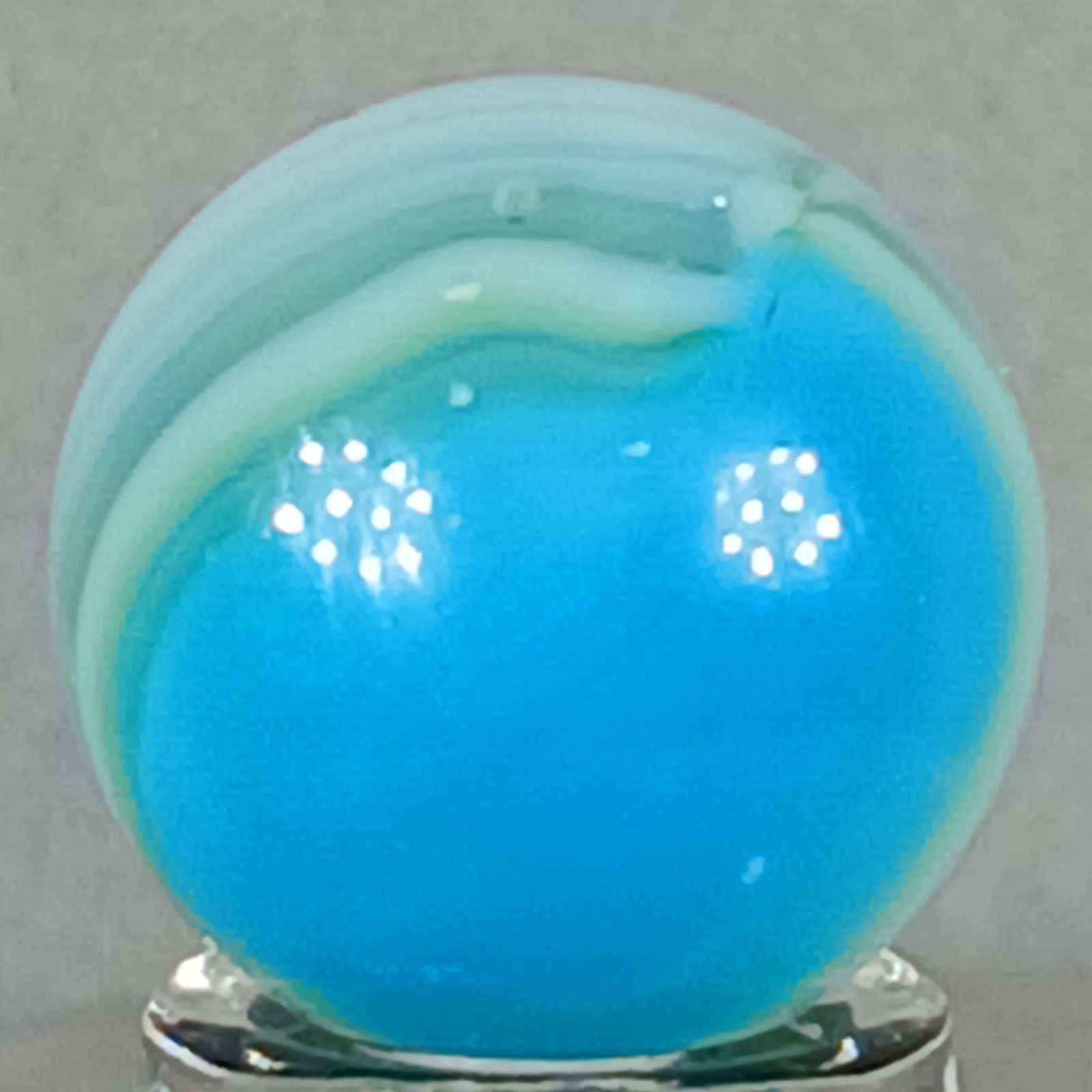 Vintage Vitro Conqueror Marble .63 Near-Mint Condition Combined Shipping