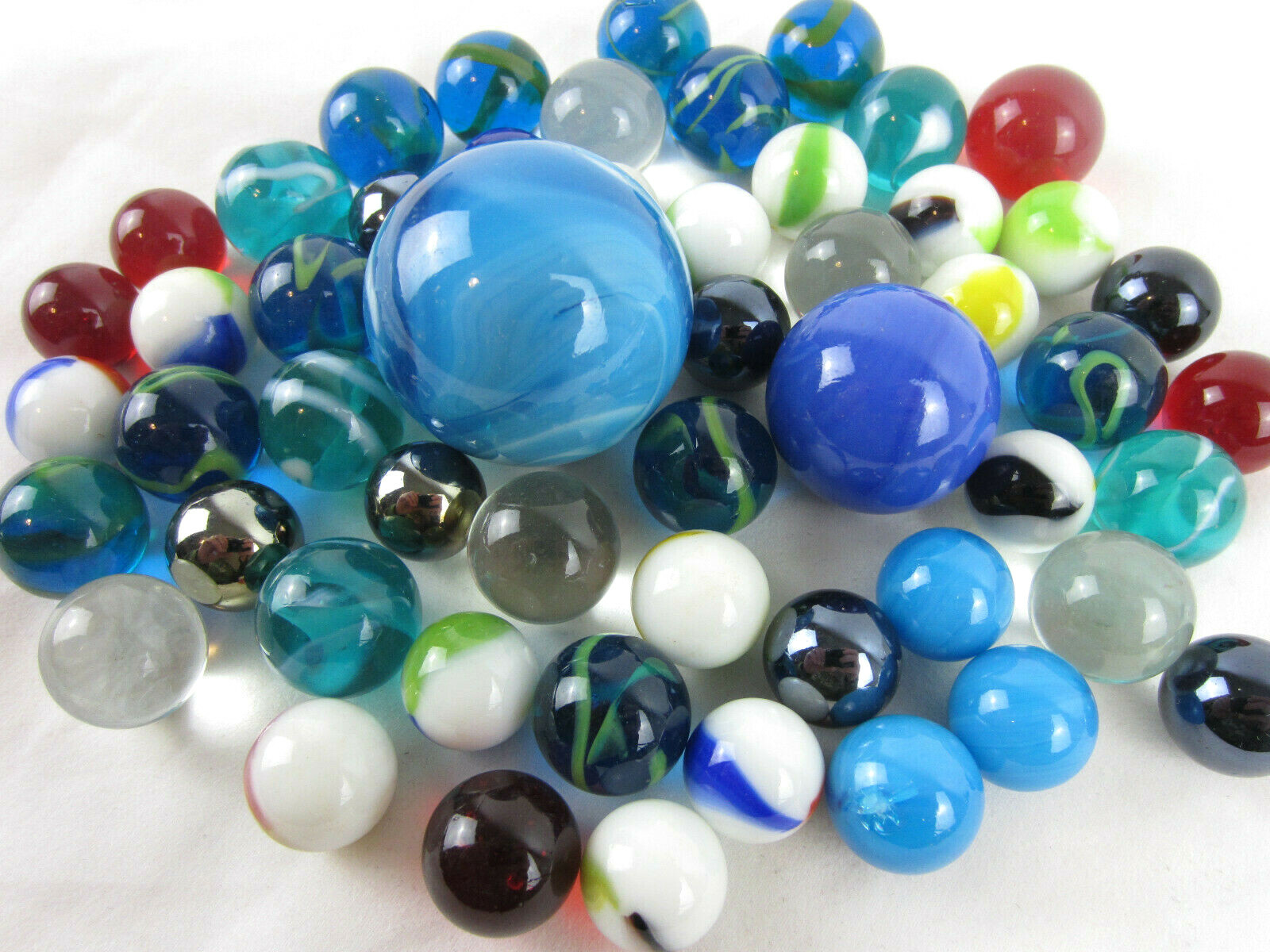 CLASSIC MARBLES Boulder Shooter glass swirl MEGA mint Random Blind Pack lot
