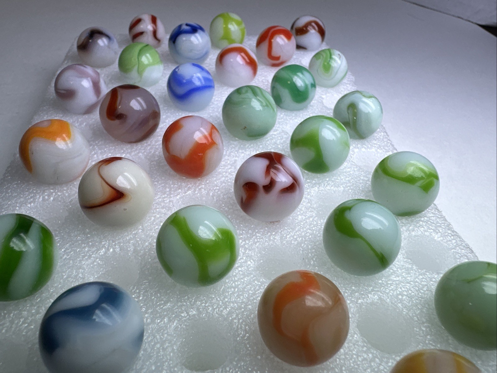 150 Lot Of 30 Vintage Heaton Agate Swirl Marbles!