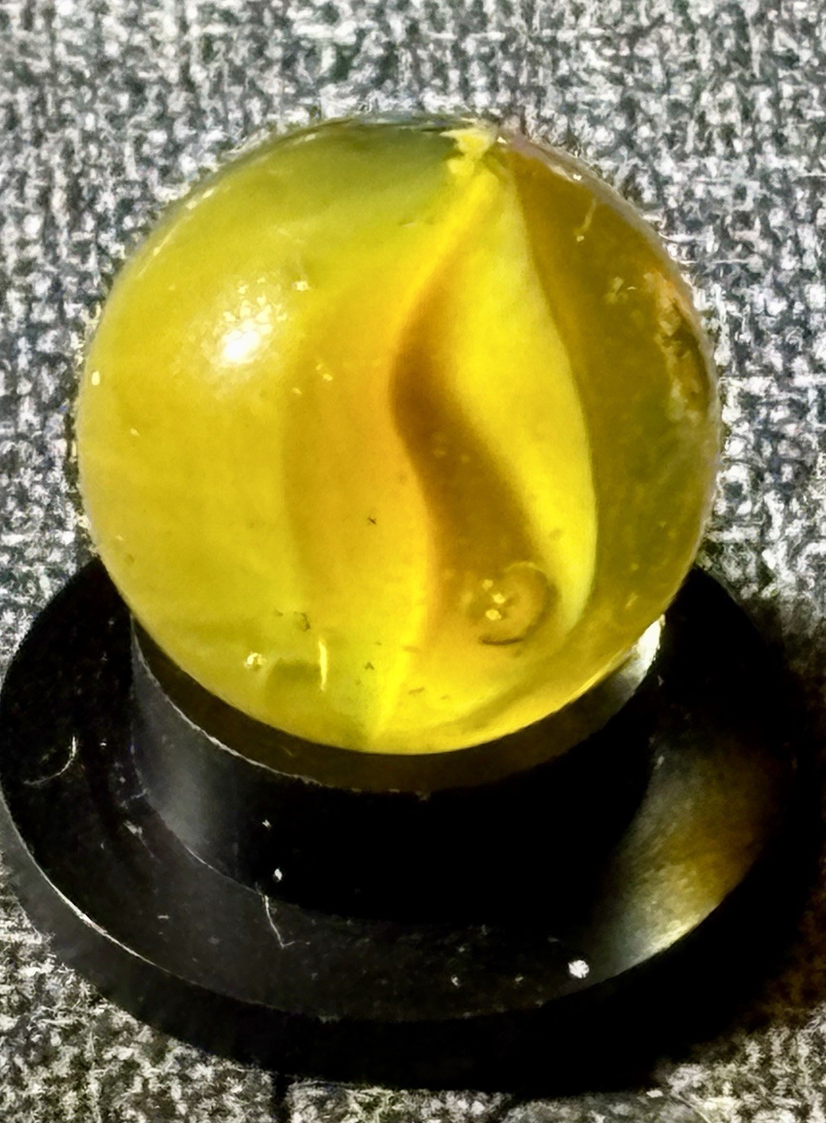 Vitro Pee Wee 4 Vein Saffron Cat’s Eye Marble .47”Some Play Wear See Pics