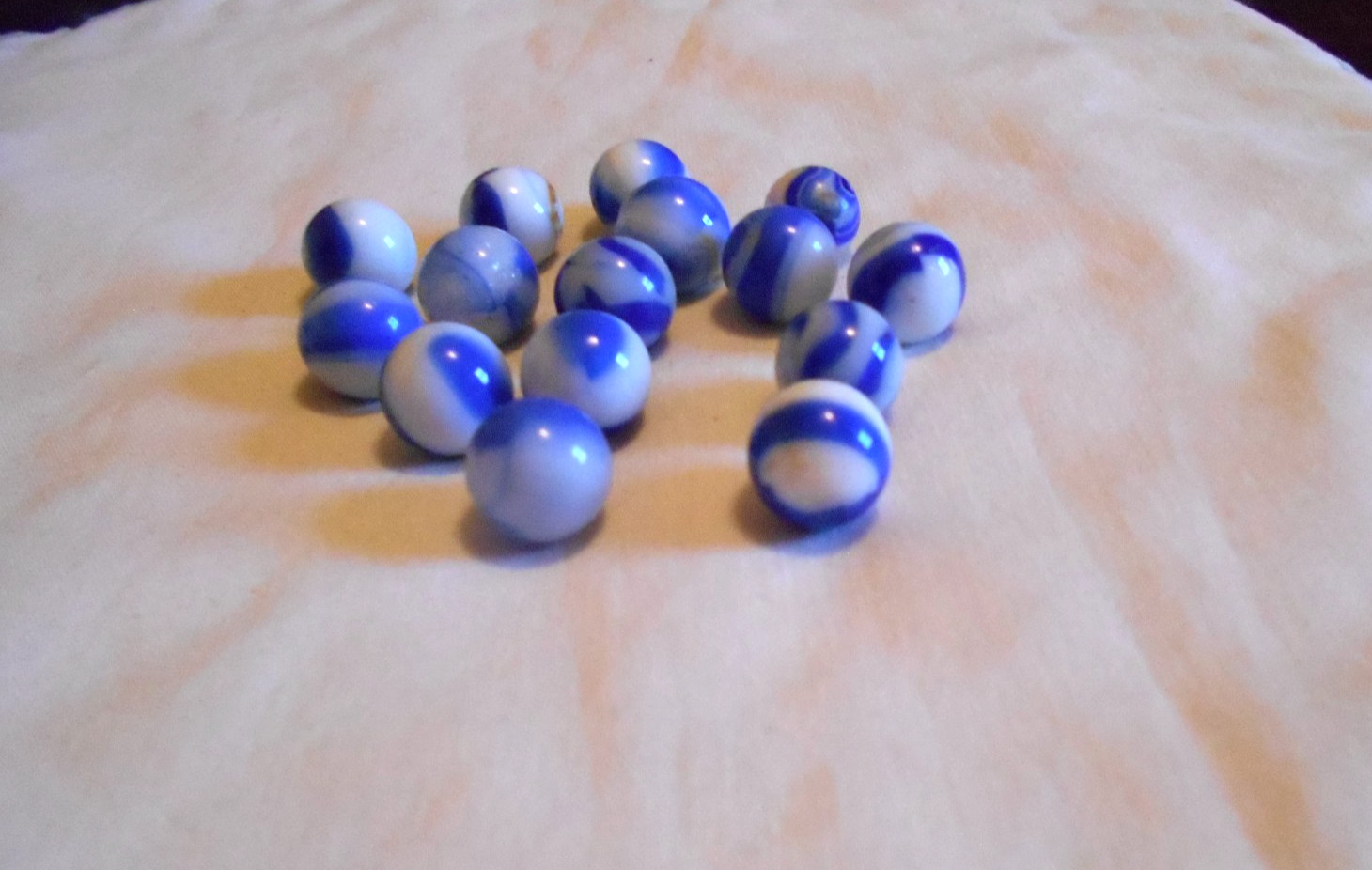 Vintage Glass Marbles Cobalt Blue & White Swirl Lot Of 15 Ungraded 1960″s