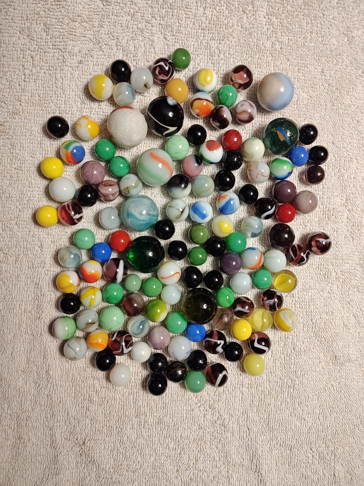 Vintage Marbles Lot With 8 Shooters And Over 100 Small multi Color/Solid Marbles