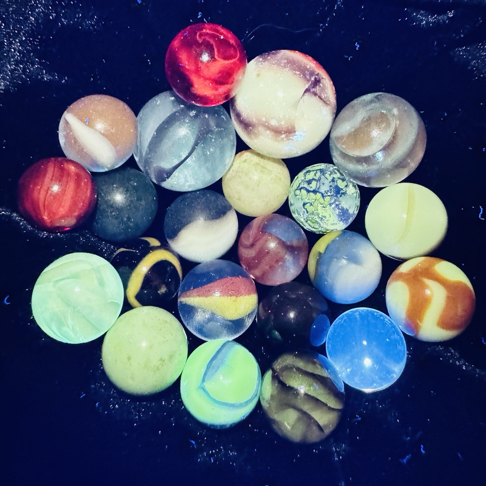 Vintage Marble Lot Of MARBLES UV Reactive Cadmium Uranium Lot #124