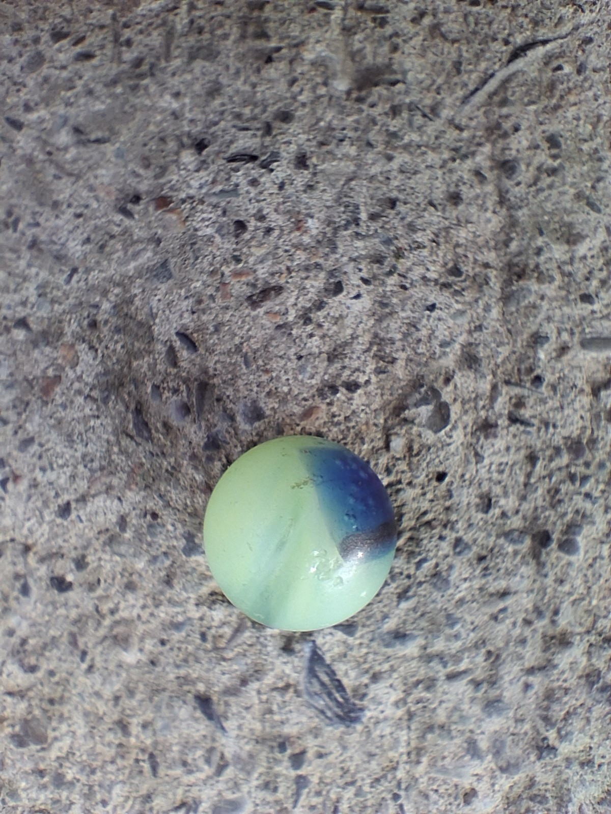 KokomoOpalescent Glass Rainbo Marble .60 BRIGHT Uv!! VHTF Example Beach Glass
