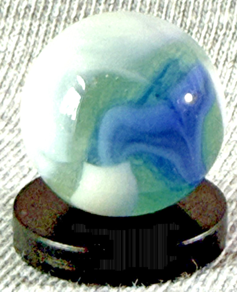 Vintage Marble – Vitro (?) White/Blue Patch and Ribbon Soft UV Reaction 0.63″