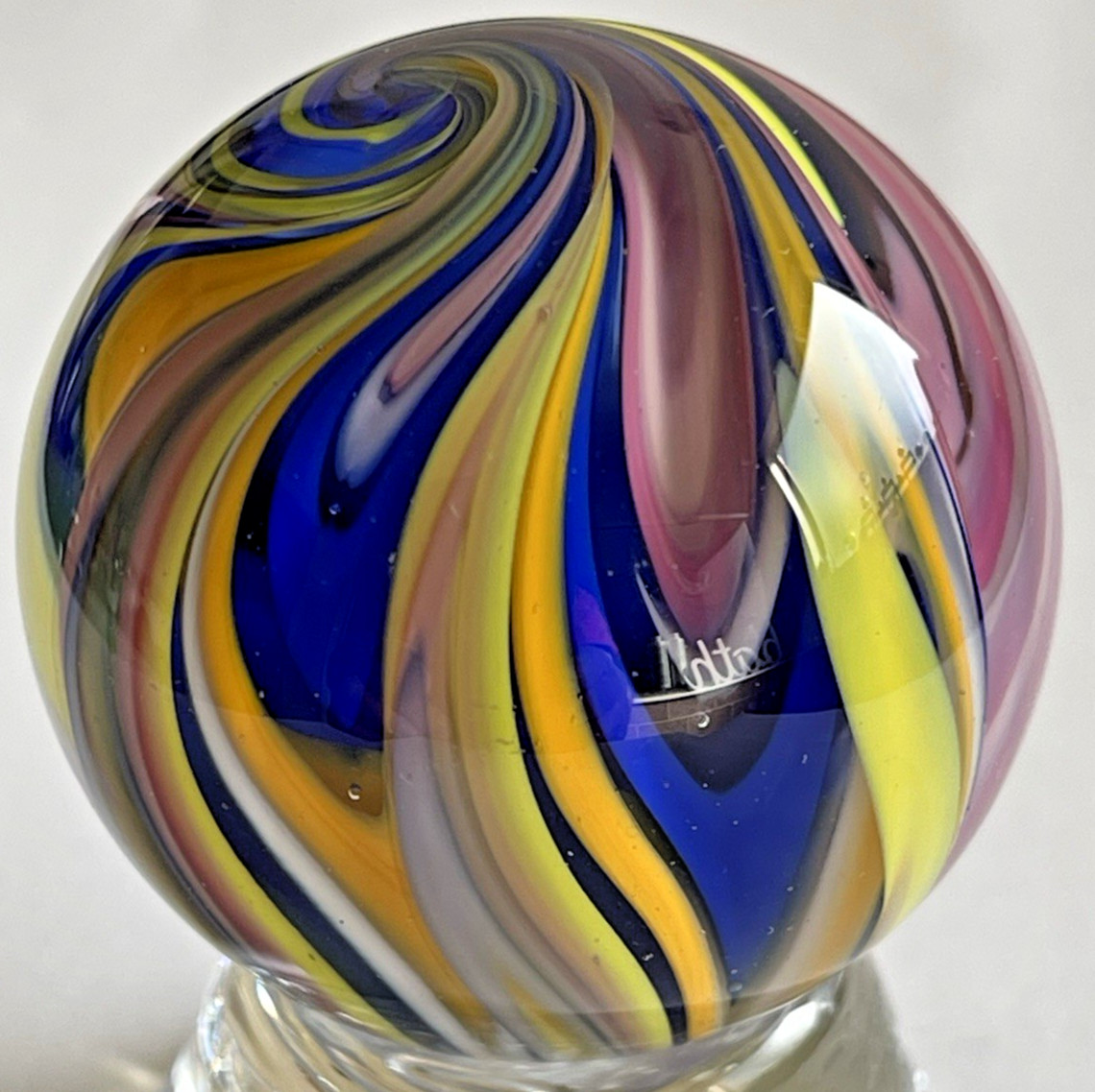 VTG SAM HOGUE MARBLE SIGNED 05 HANDMADE GLASS ART 1.49 BLUE ORANGE YELLOW PINK