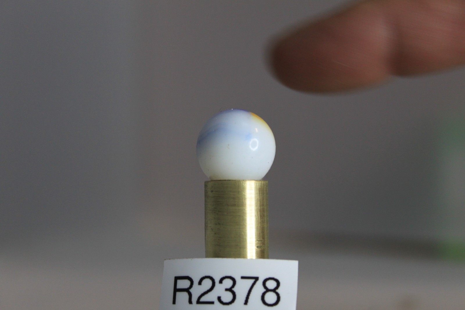 AKRO AGATE CORKSCREW SPIRAL BLUE RUST ORANGE OPAQUE WHITE 5/8″ MARBLE GLASS