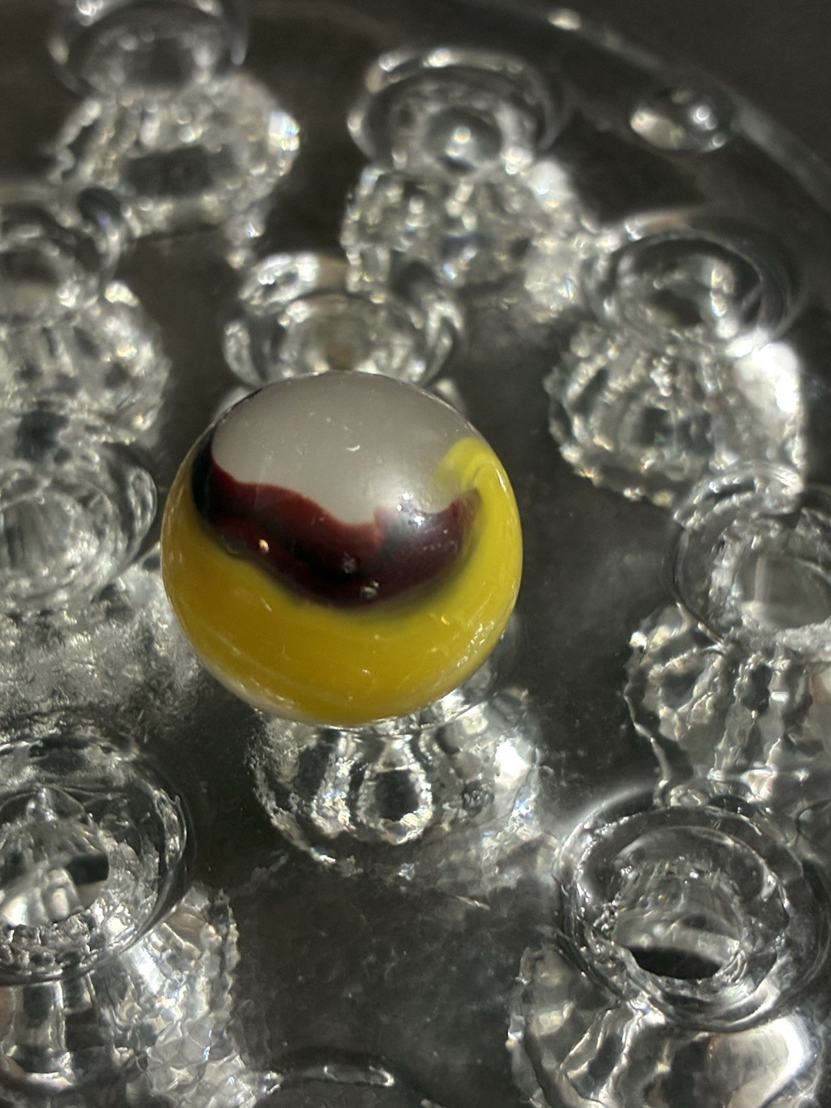 Vintage Akro Agate Lemonade Egg Yolk Oxblood Corkscrew Marble .625” NM