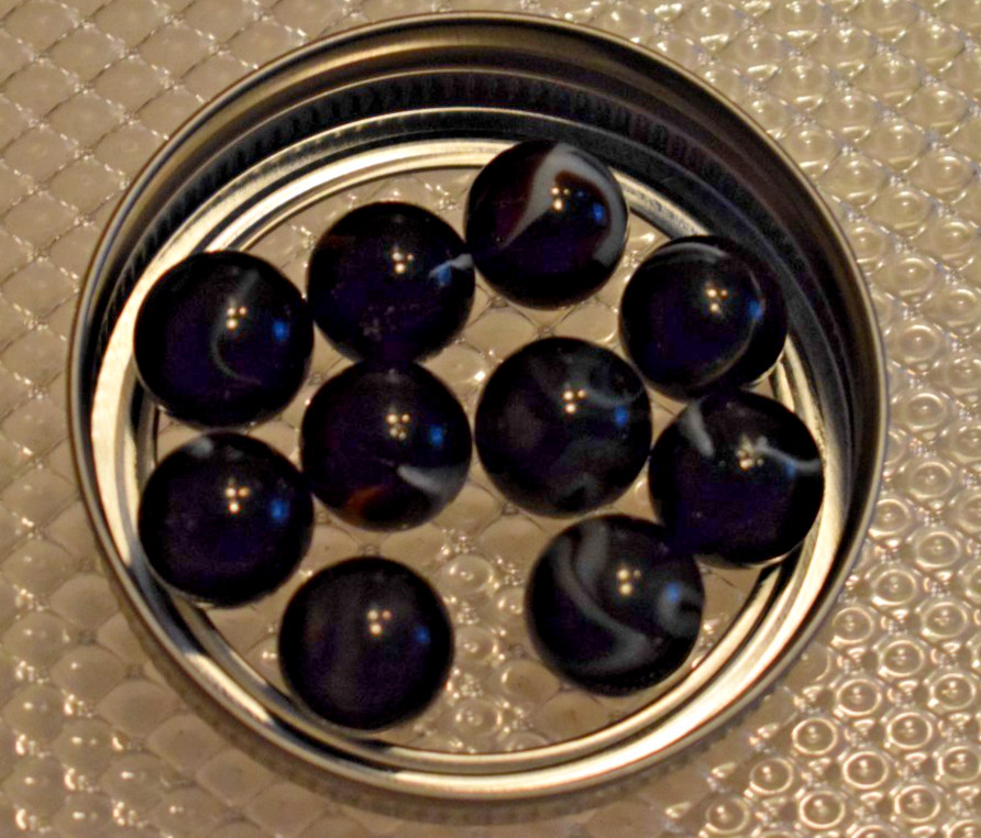 VINTAGE PELTIER CAT EYE BANANA AKRO AGATE POPEYE SWIRL PATCH MARBLES 60PCS