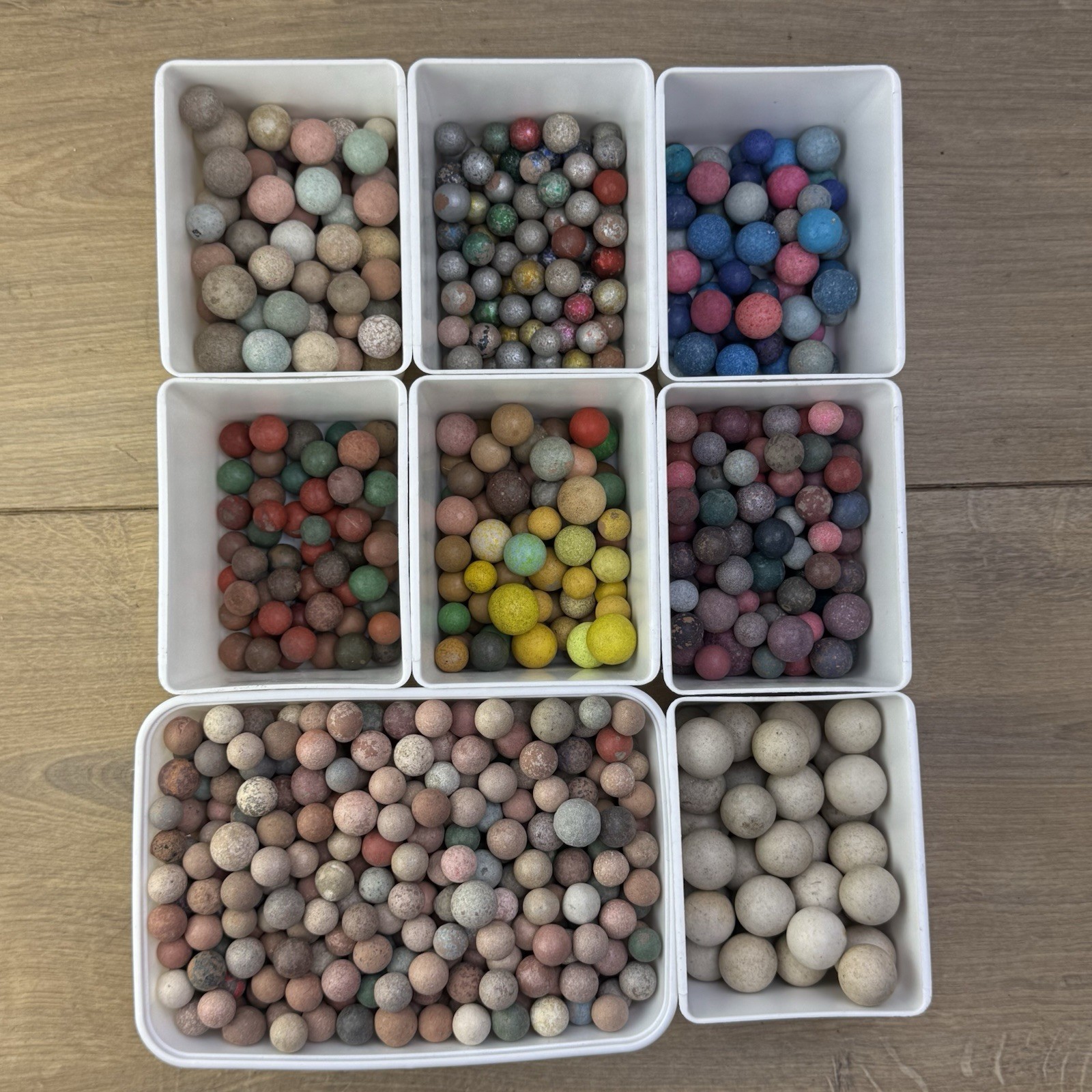 Set of 25 handpicked Antique Stone and Clay Colored marbles – Marbles collection