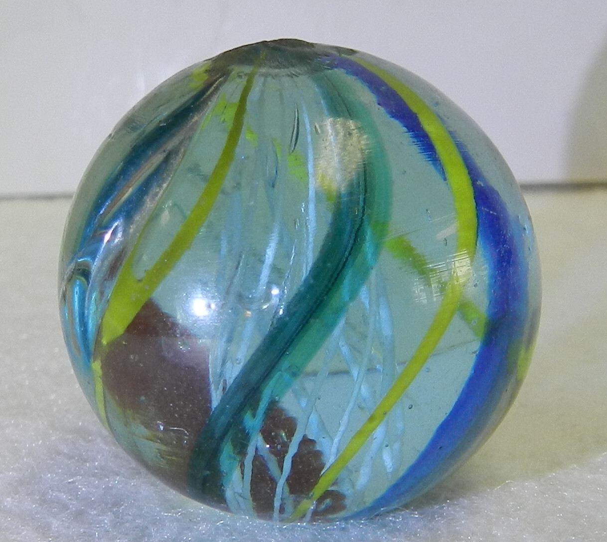 19177m Large 1.18 In Tinted Glass German Handmade Latticino Swirl Shooter Marble