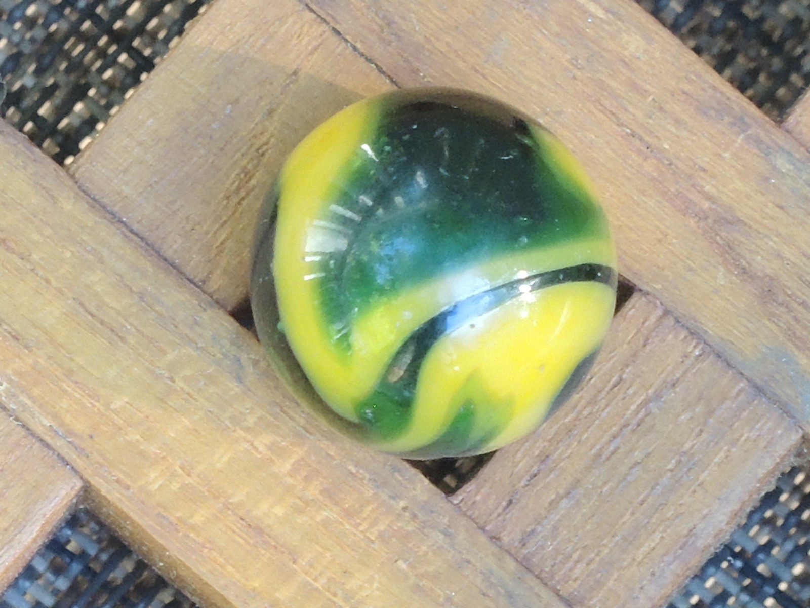 5/8” PELTIER Translucent Green & Aventurine, Yellow EARLY MILLER SWIRL Marble~UV